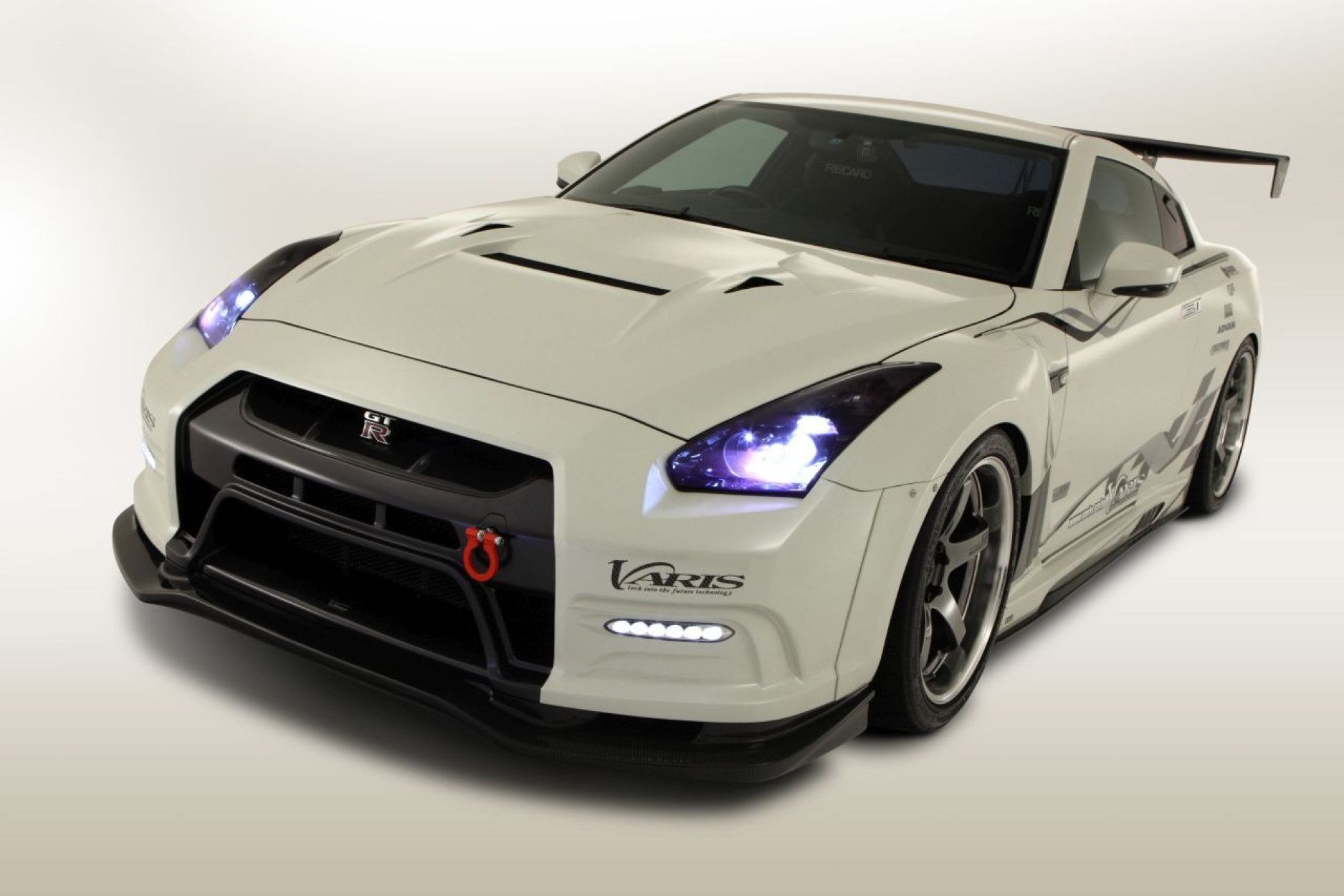 Varis Carbon Frontschürze Facelift für Nissan R35 GT-R