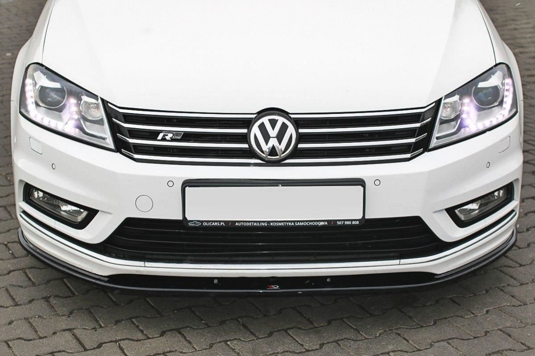 Maxton Design Frontlippe für Volkswagen Passat MK7|B7 R-Line schwarz hochglanz (3) 