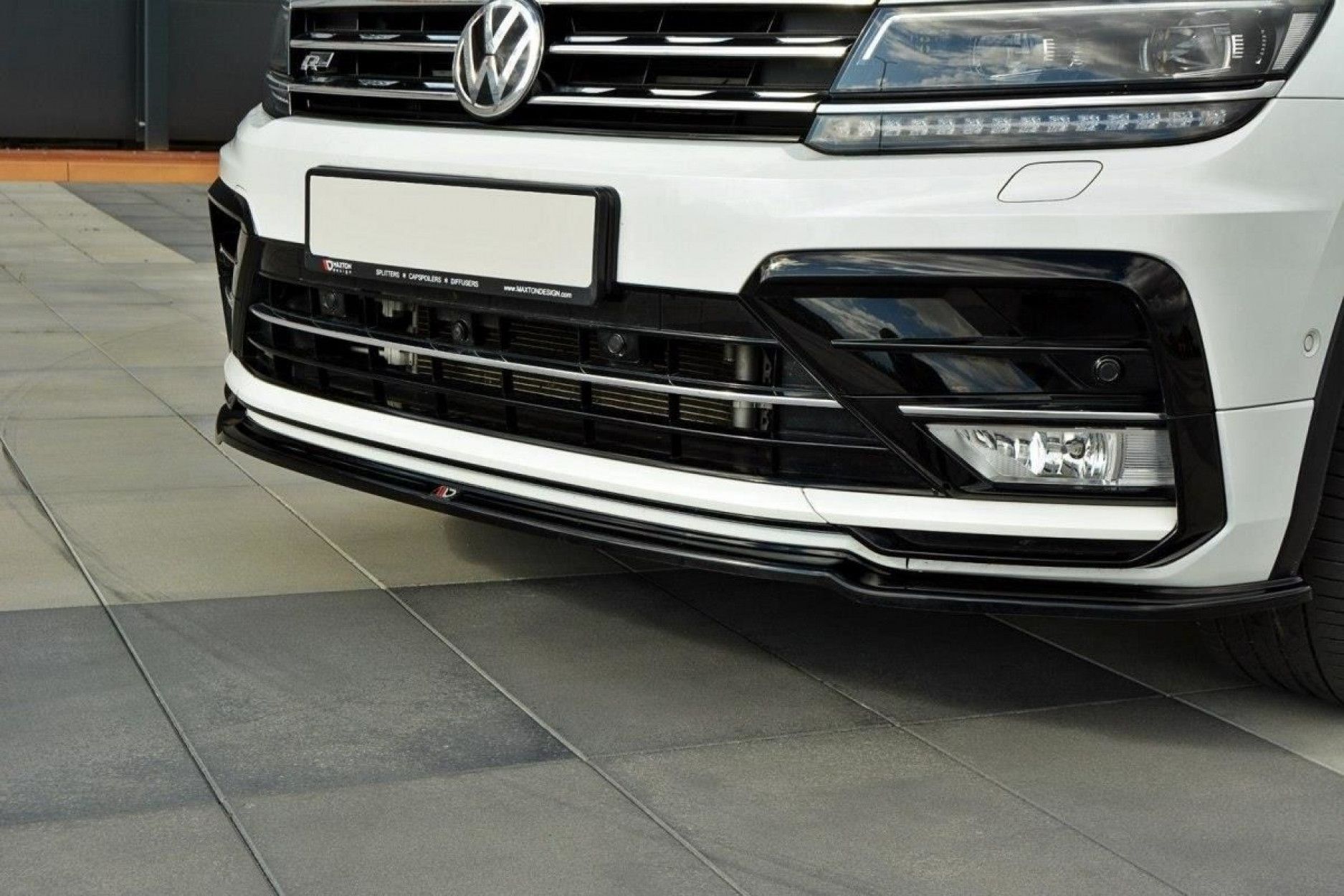 Maxton Design Frontlippe für Volkswagen Tiguan MK2 R-Line schwarz hochglanz