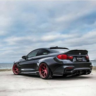 PSM Dynamic GFK Widebody Kit GFK mit Carbon Aero Kit für BMW 4er F82 M4