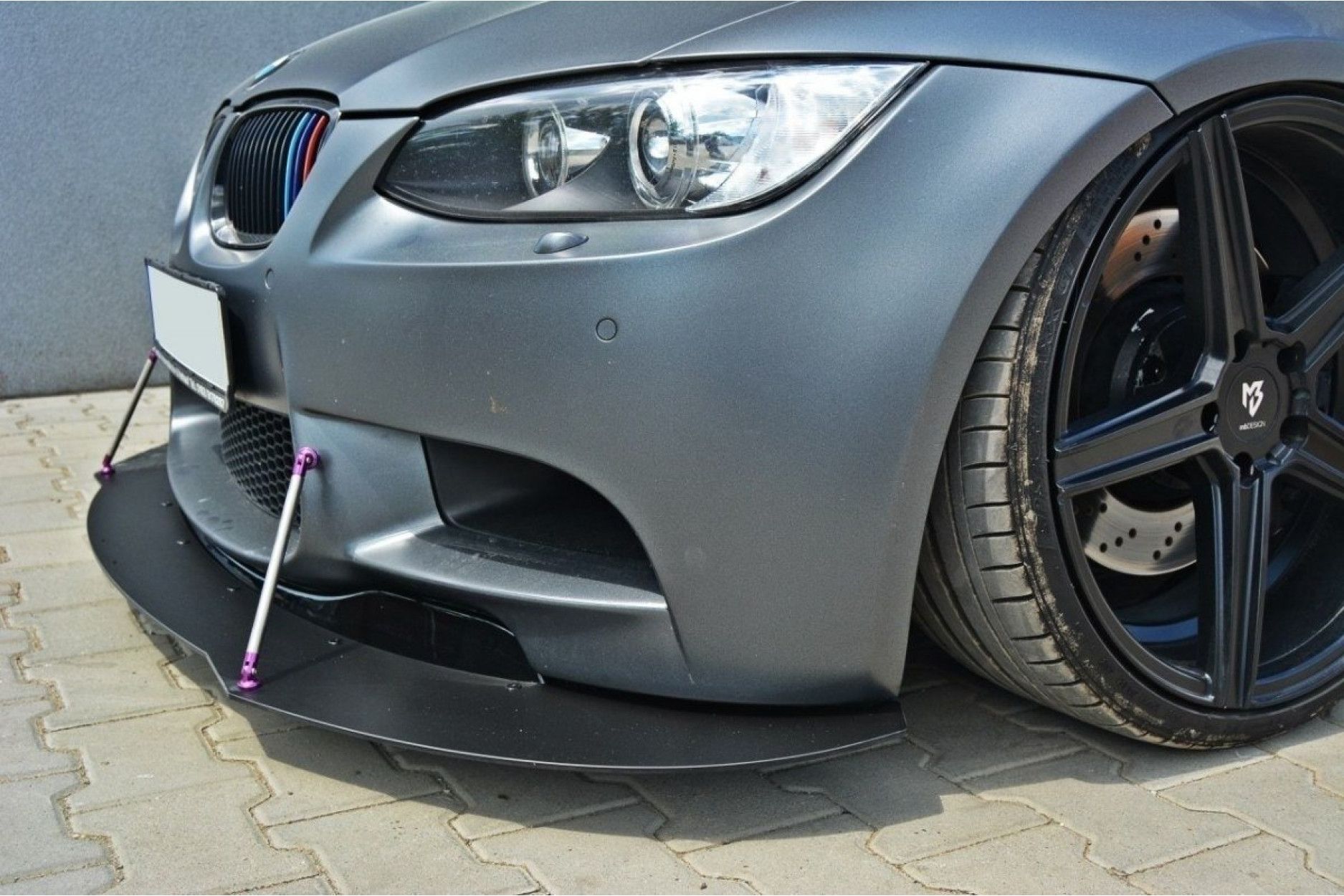 Maxtondesign Frontlippe für BMW 3er E92|E93 M3 Vorfacelift Racing schwarz hochglanz (2) 