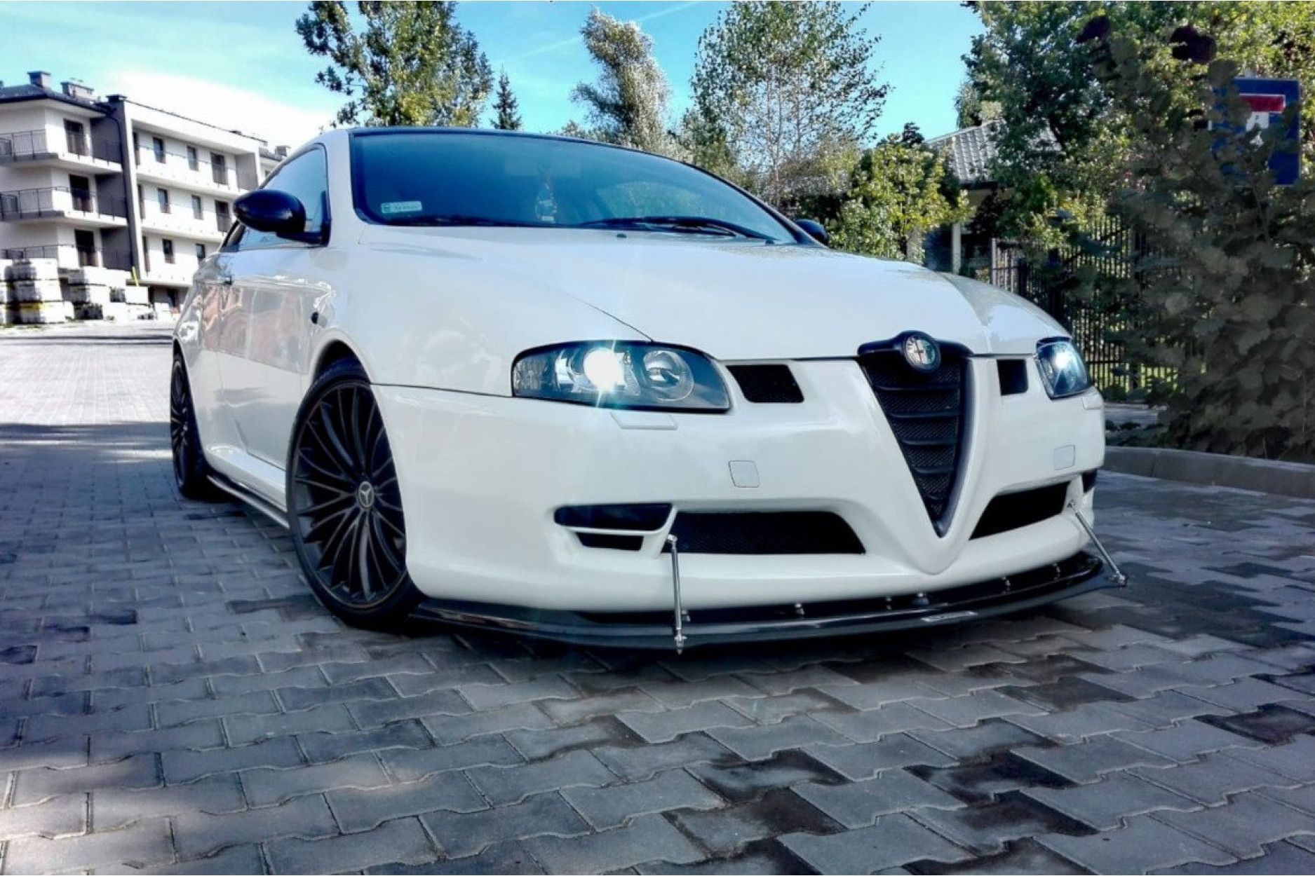 Maxtondesign Frontlippe für Alfa Romeo GT Racing schwarz plastik rau (3) 