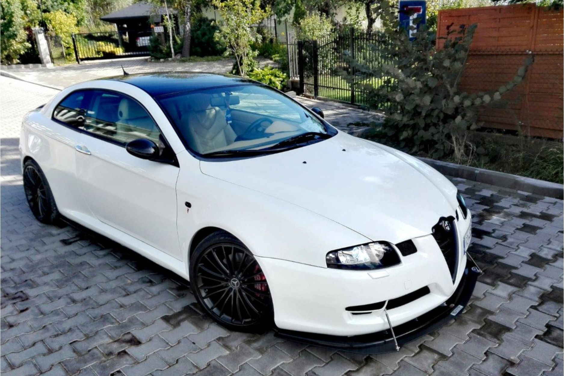 Maxtondesign Frontlippe für Alfa Romeo GT Racing schwarz plastik rau (2) 