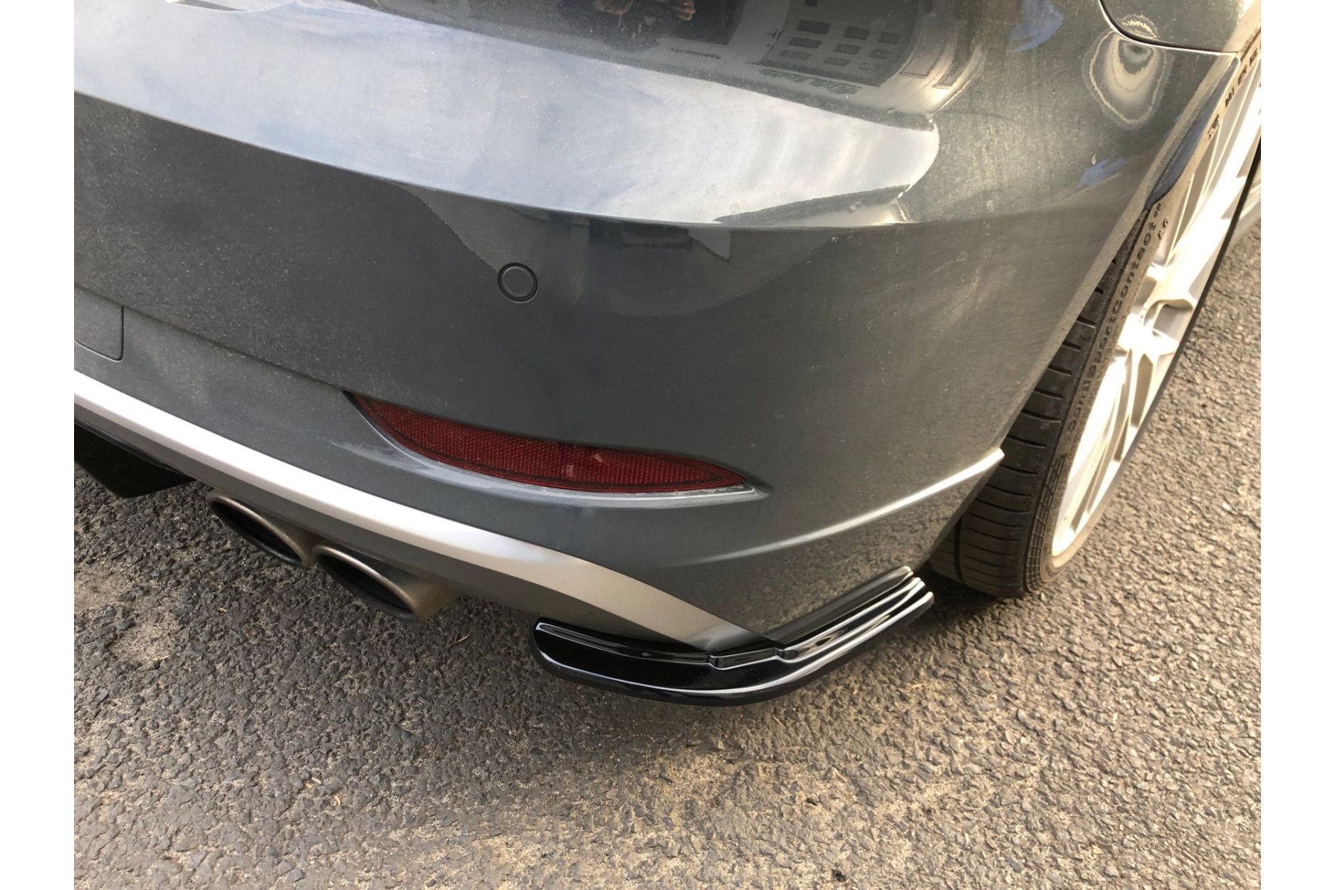 Maxtondesign Diffusor Erweiterung li/re für Audi S3 8V.2 Facelift schwarz hochglanz (3) 