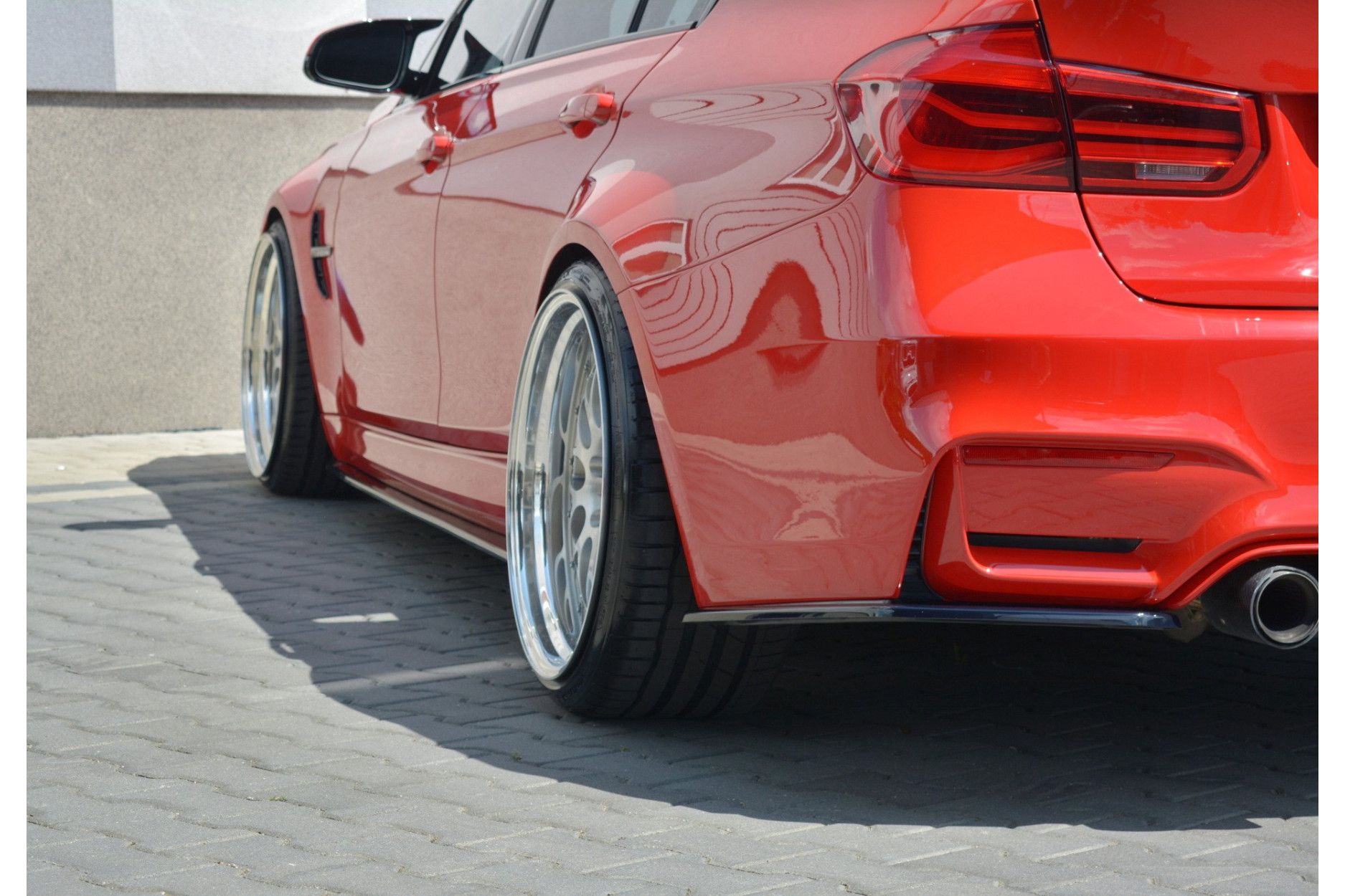 Maxtondesign Diffusor Erweiterung li/re V.1 für BMW 3er F80 M3 schwarz hochglanz (4) 