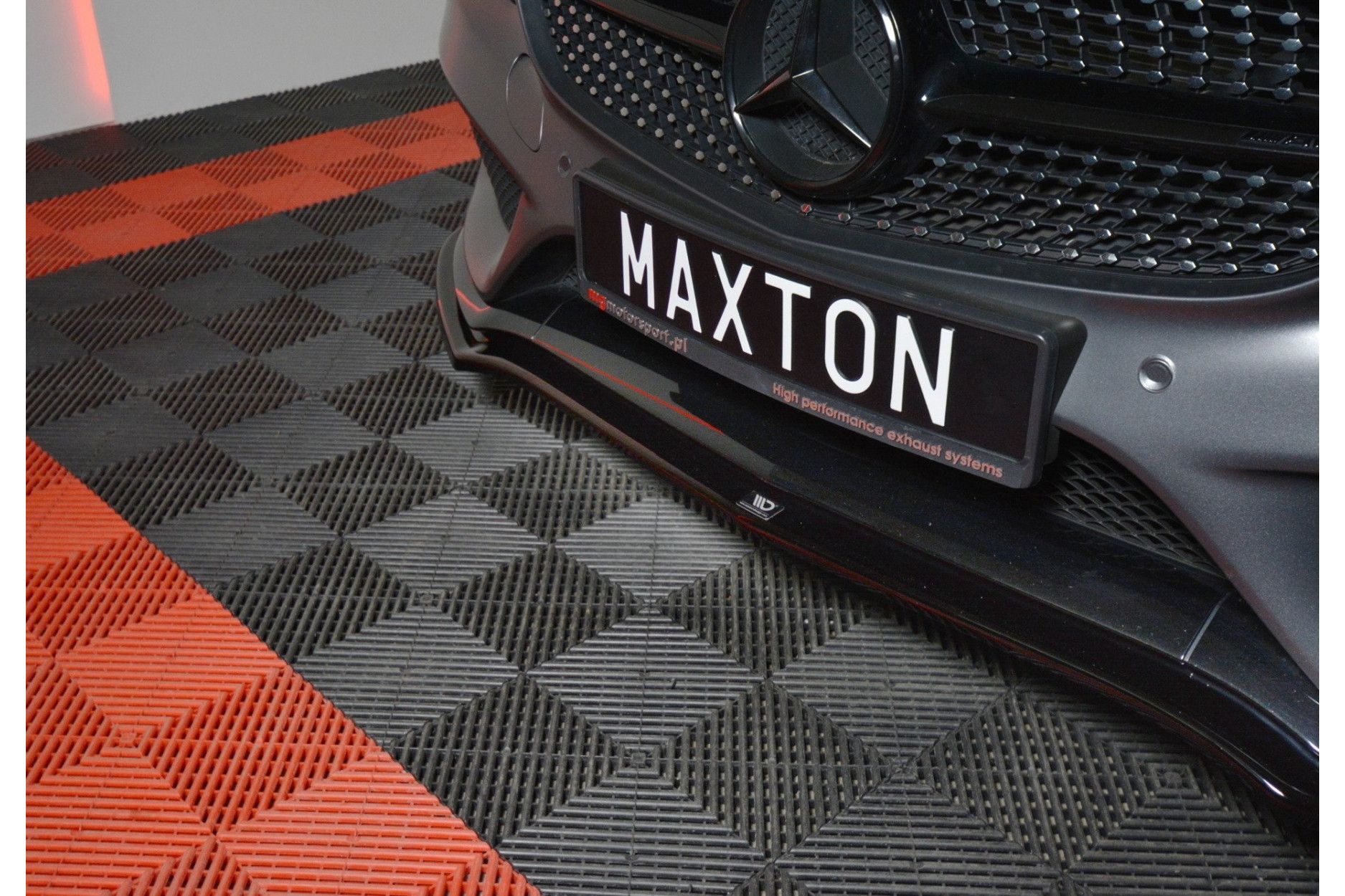 Maxtondesign Frontlippe V.1 für Mercedes Benz C-Klasse C205 AMG-Paket Coupe schwarz hochglanz (3) 