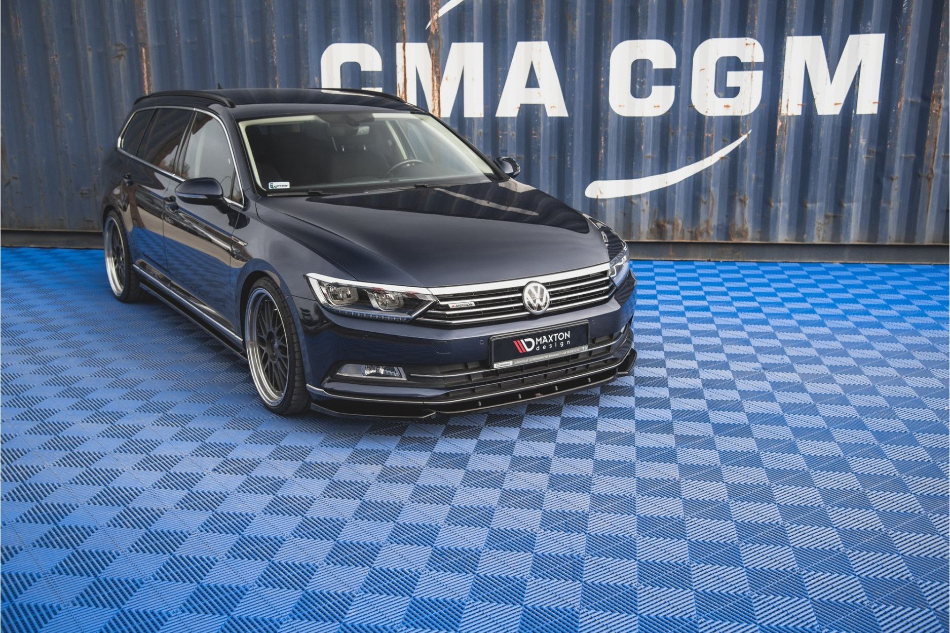 Maxtondesign Frontlippe V.1 für Volkswagen Passat MK8|B8 schwarz hochglanz (3) 