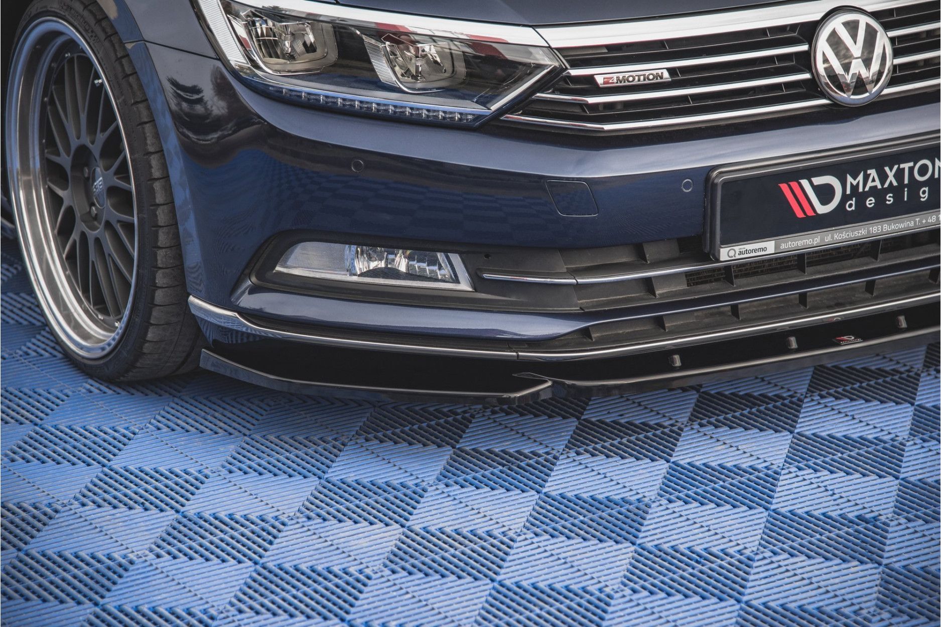 Maxtondesign Frontlippe V.1 für Volkswagen Passat MK8|B8 schwarz hochglanz (4) 