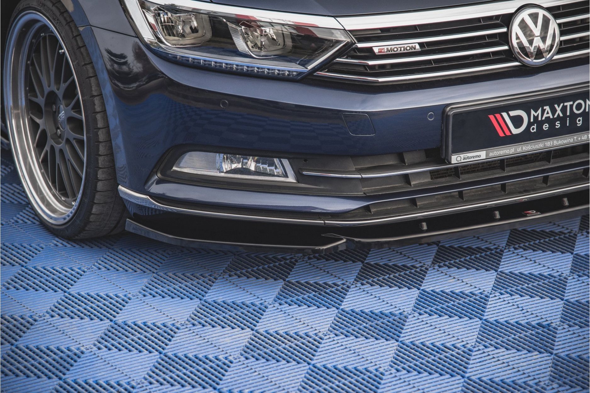Maxtondesign Frontlippe V.1 für Volkswagen Passat MK8|B8 schwarz hochglanz (4) 