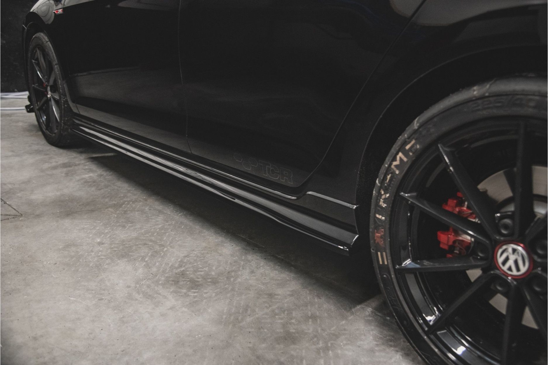 Maxtondesign Seitenschweller für Volkswagen Golf MK7|Golf 7 TCR schwarz hochglanz (4) 