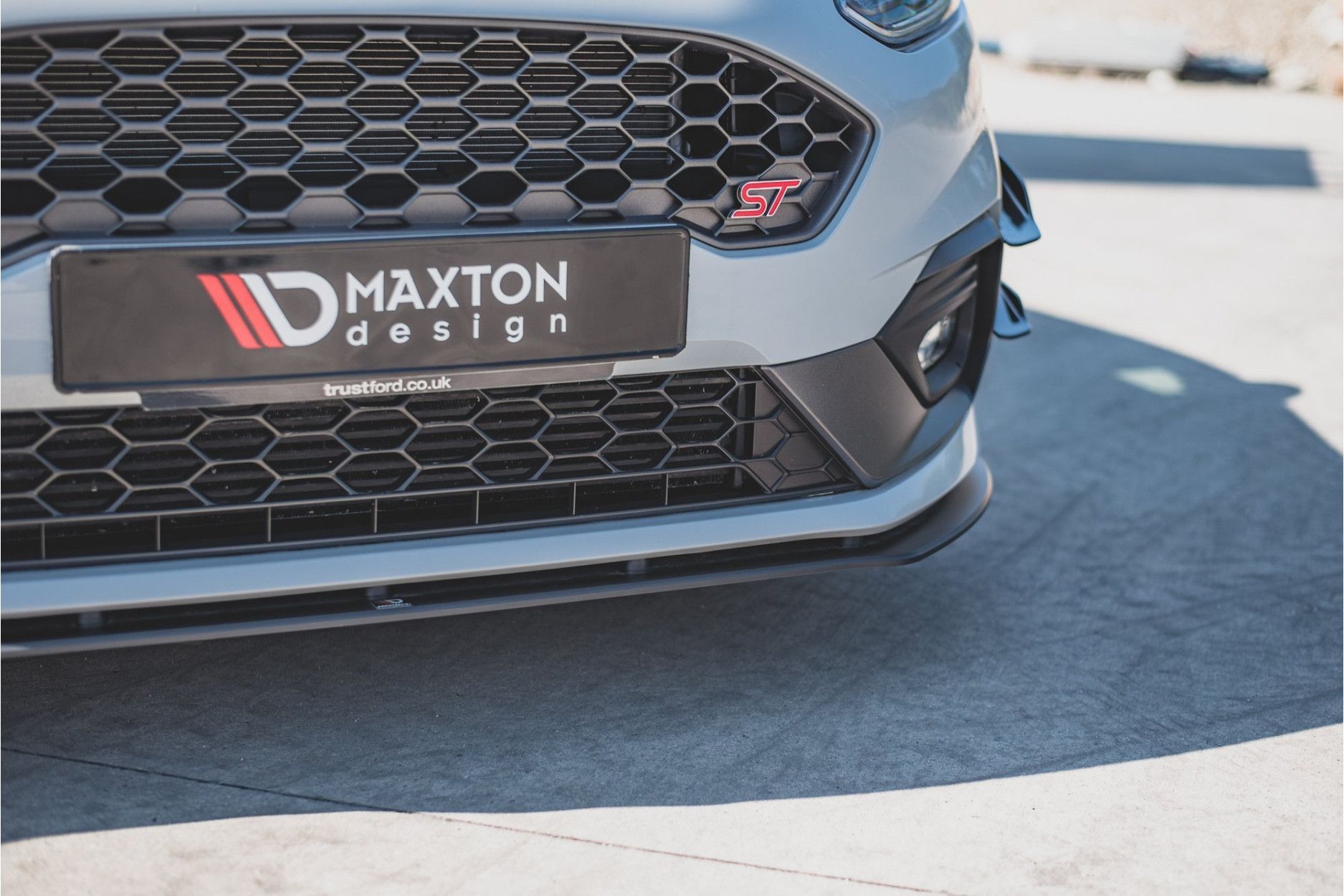 Maxtondesign Frontlippe für Ford Fiesta MK8 ST|ST-Line Racing schwarz (6) 