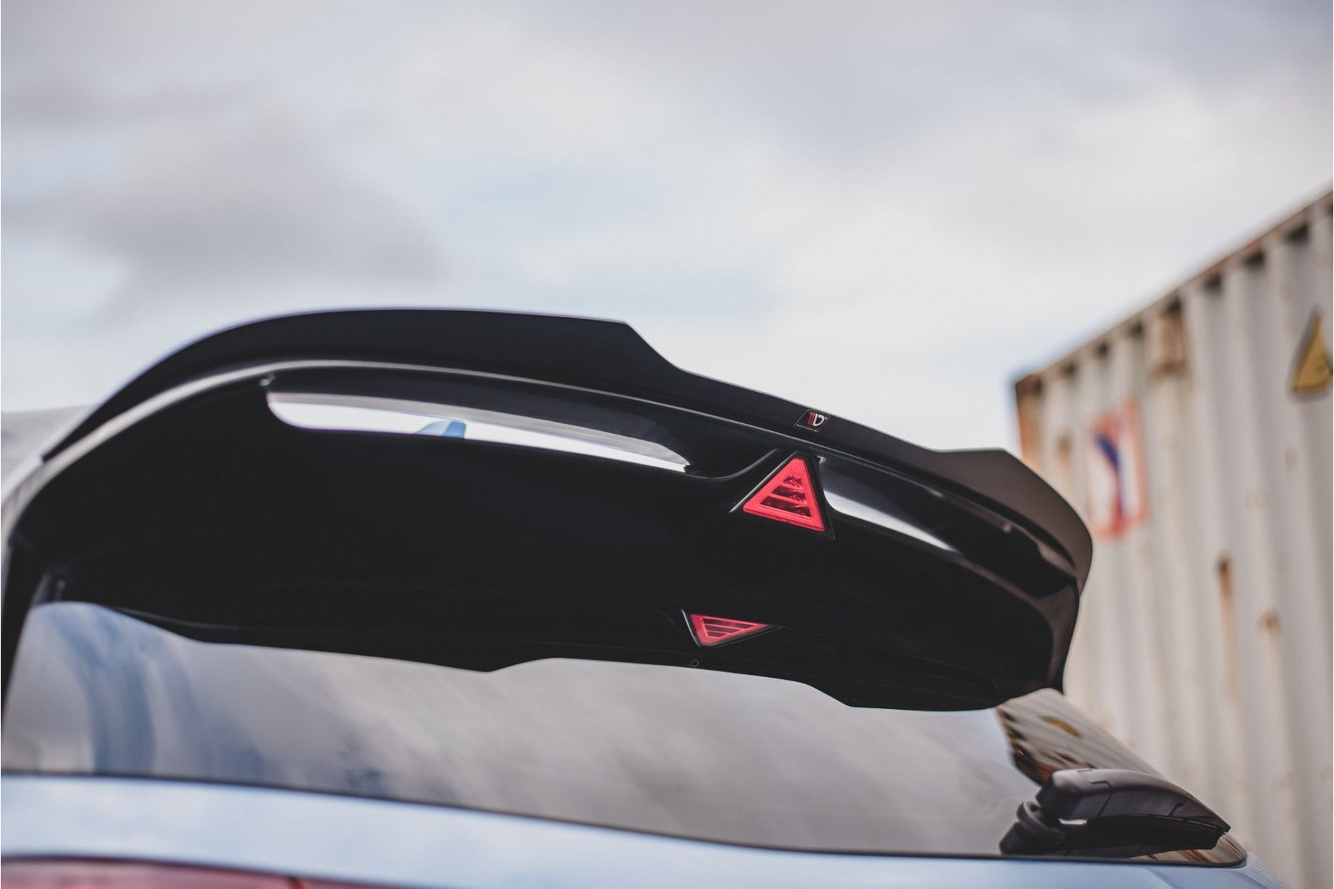 Maxtondesign Spoiler V.2 für Hyundai I30N MK3 Schrägheck schwarz hochglanz (4) 