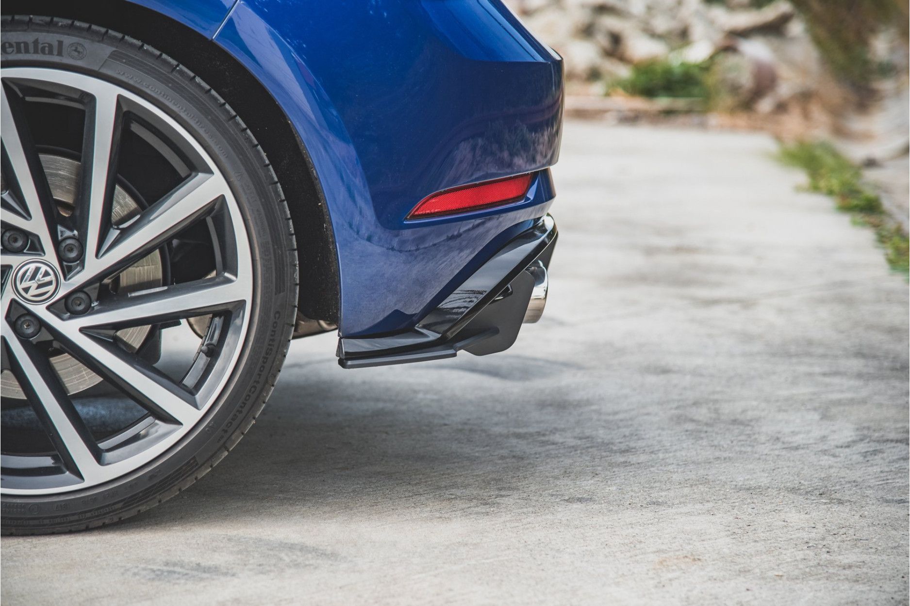 Maxtondesign Diffusor Erweiterung li/re für Volkswagen Golf MK7|Golf 7 R Facelift Racing schwarz (3) 