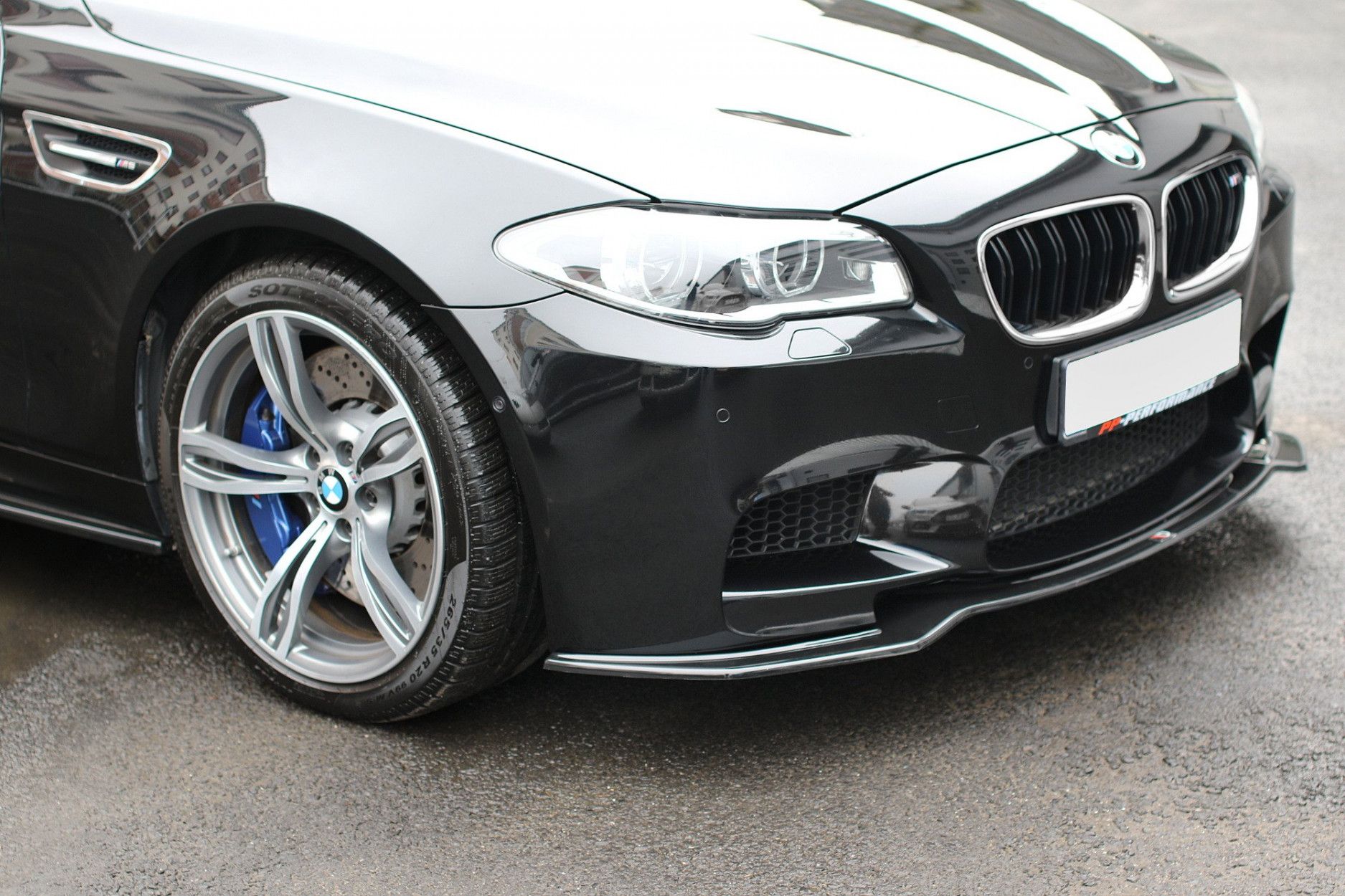 Maxtondesign Frontlippe für BMW 5er F10 M5 schwarz hochglanz