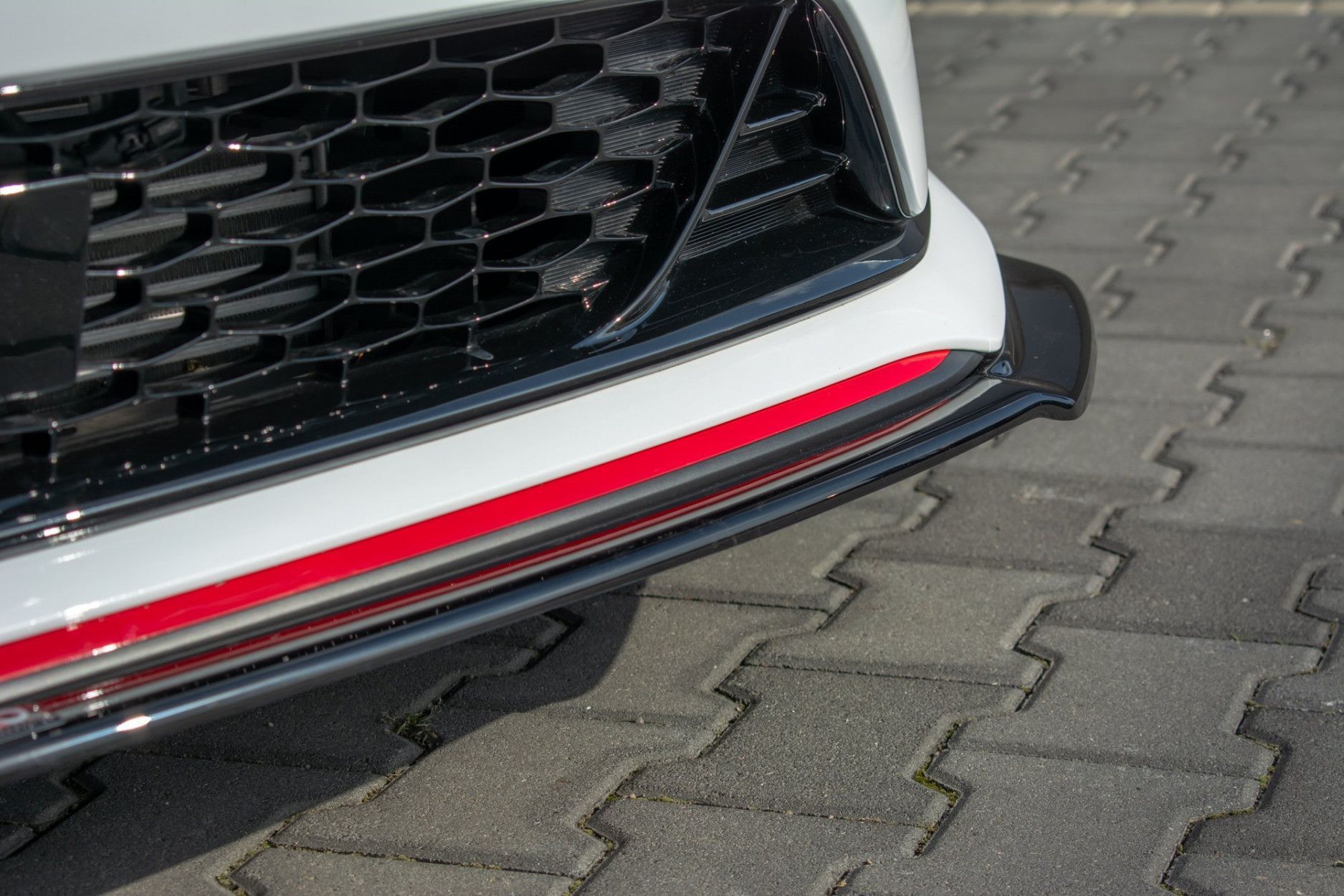 Maxtondesign Frontlippe V.1 für KIA ProCee'd MK3 GT schwarz hochglanz (6) 