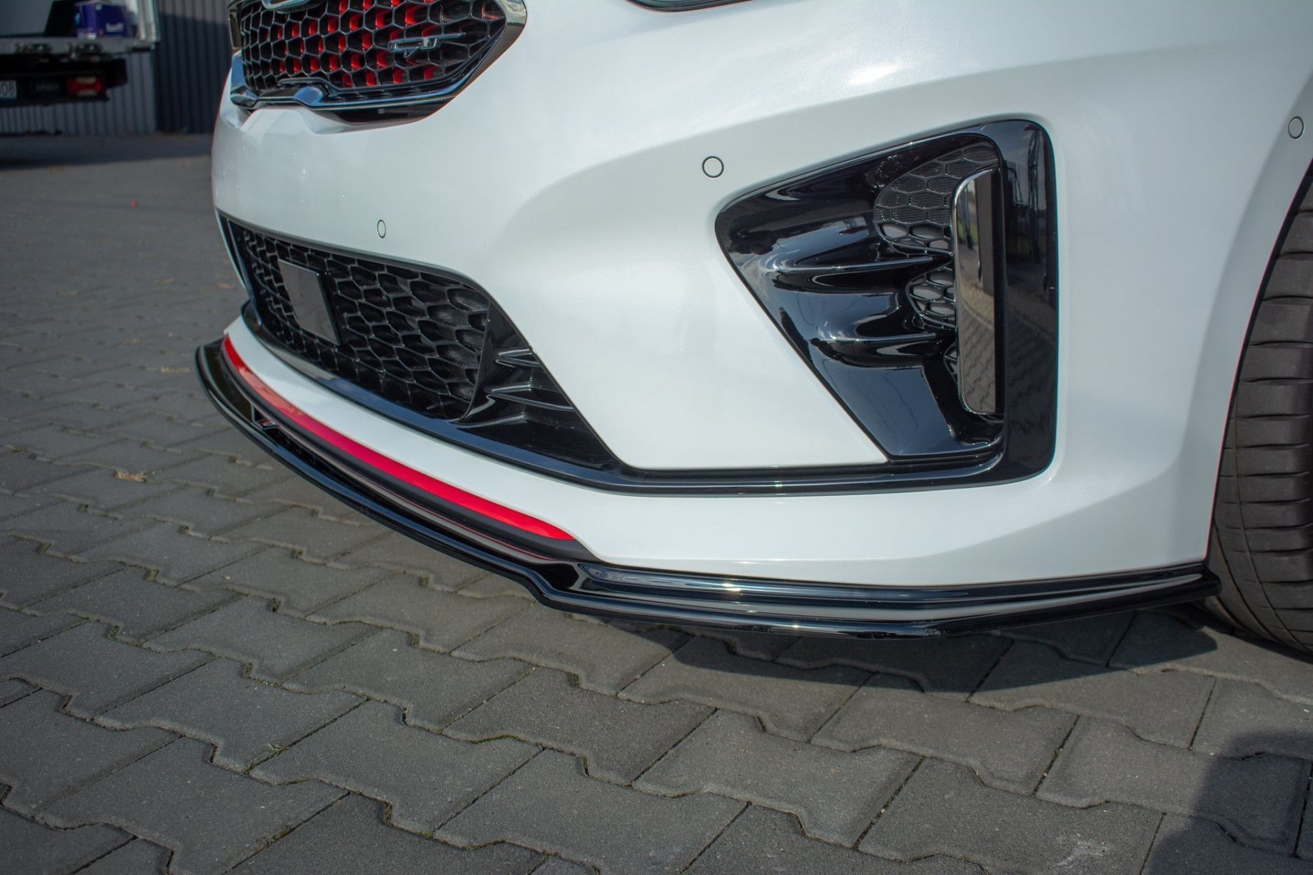 Maxtondesign Frontlippe V.1 für KIA ProCee'd MK3 GT schwarz hochglanz (4) 