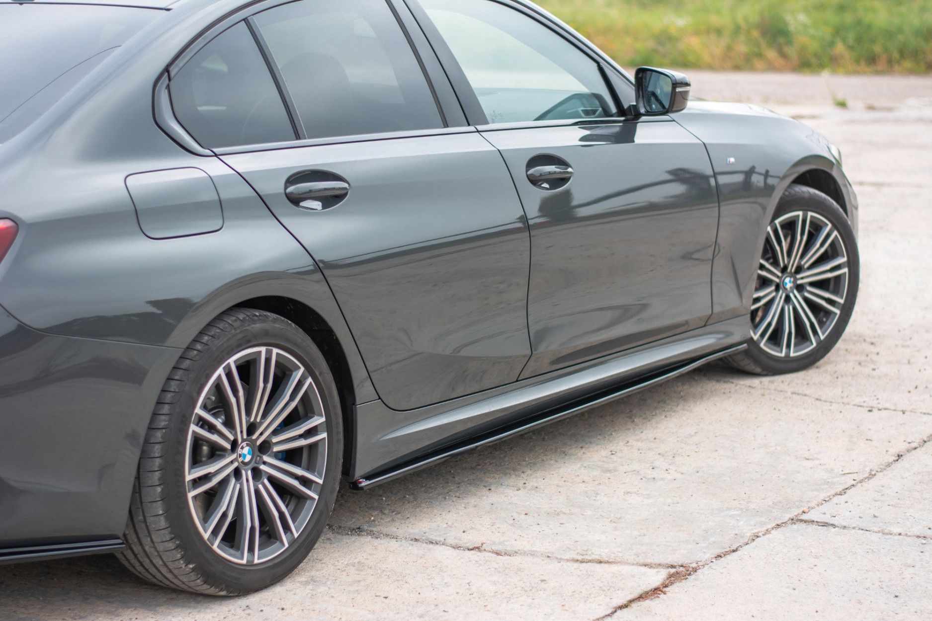 Maxtondesign Seitenschweller für BMW 3er G20 M-Paket schwarz hochglanz (2) 