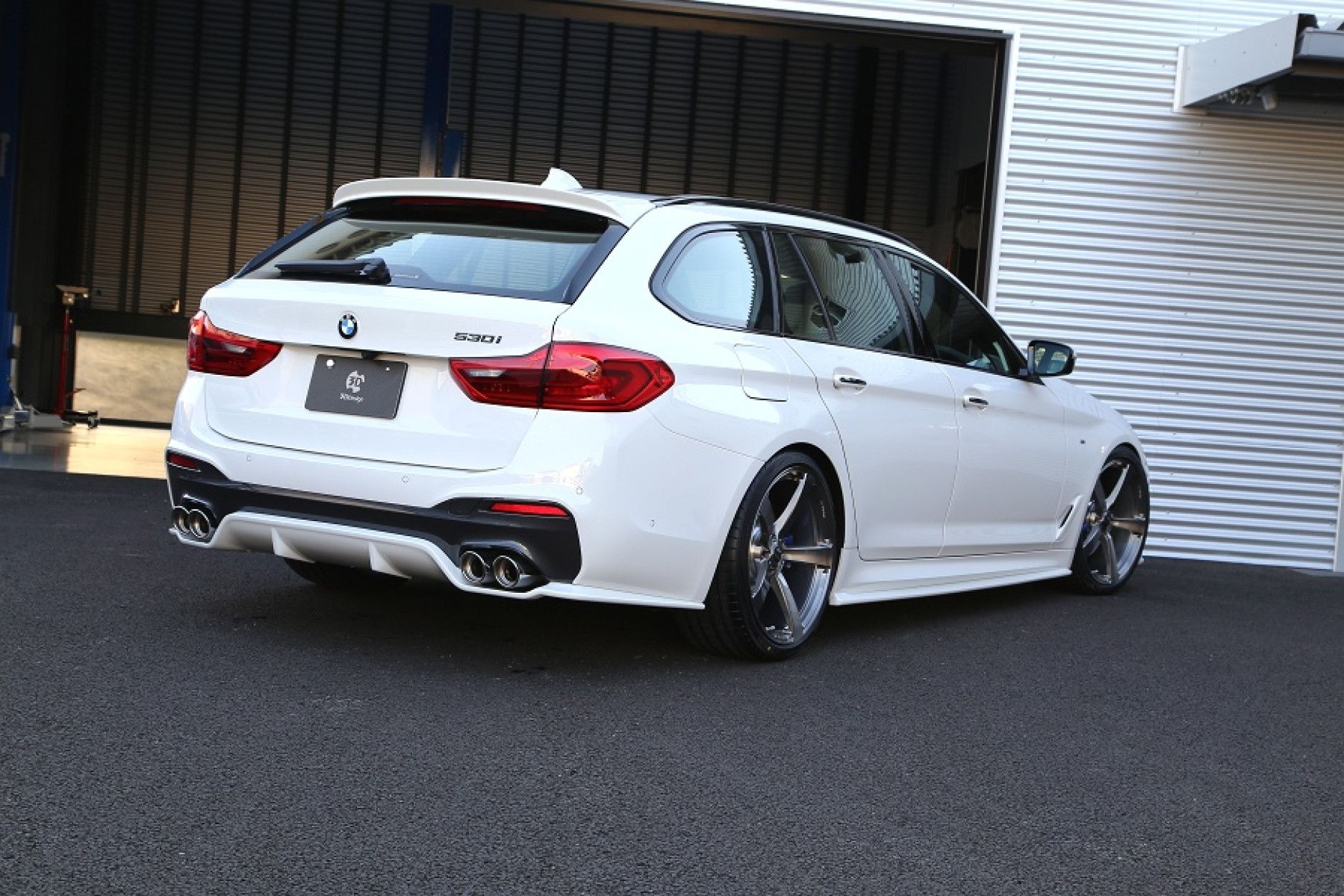 3DDesign diffuser fitting for BMW 5er G31 GFK M-Sport only Pre-LCI (4) 