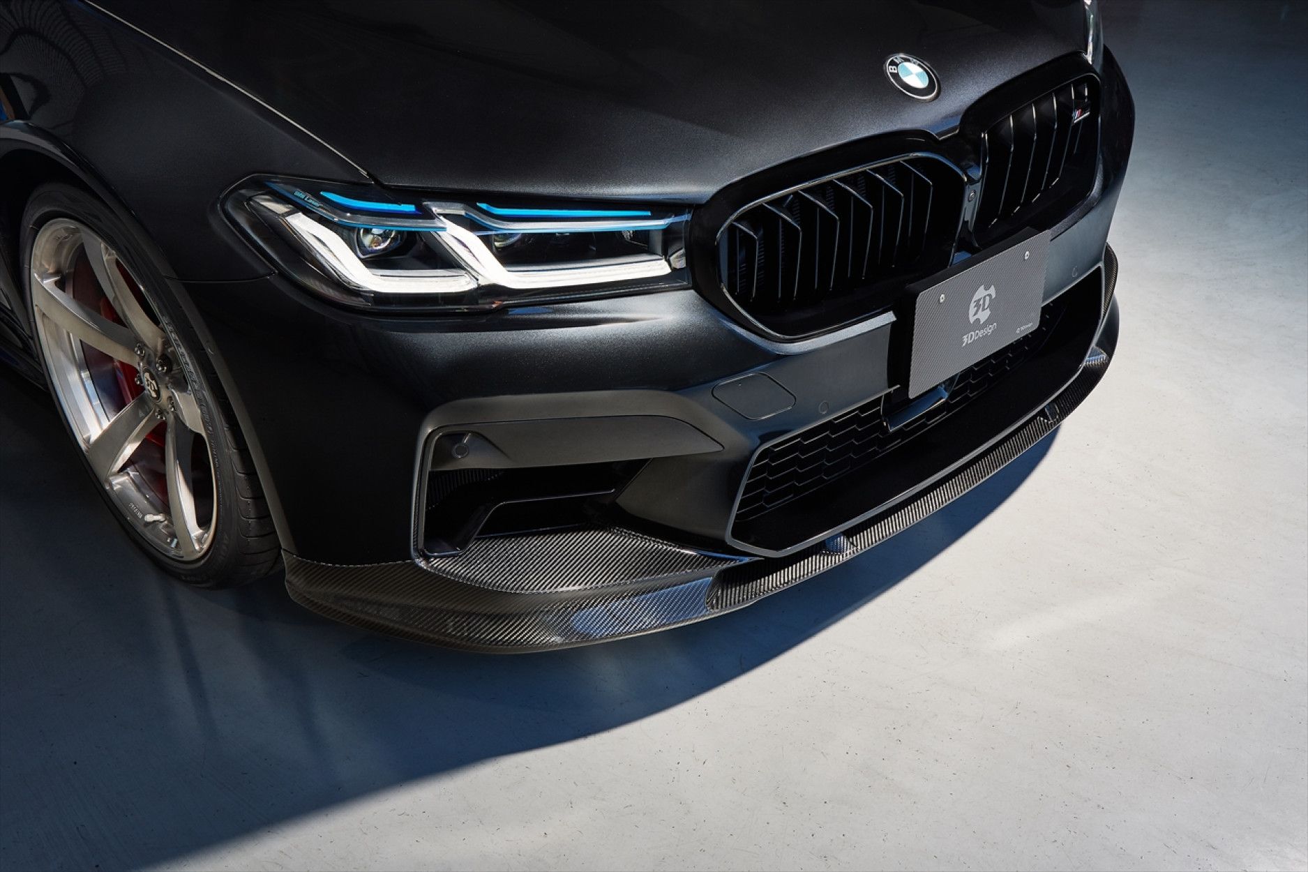 3DDesign Carbon Frontlip fitting for BMW F90 M5 LCI Facelift (3) 