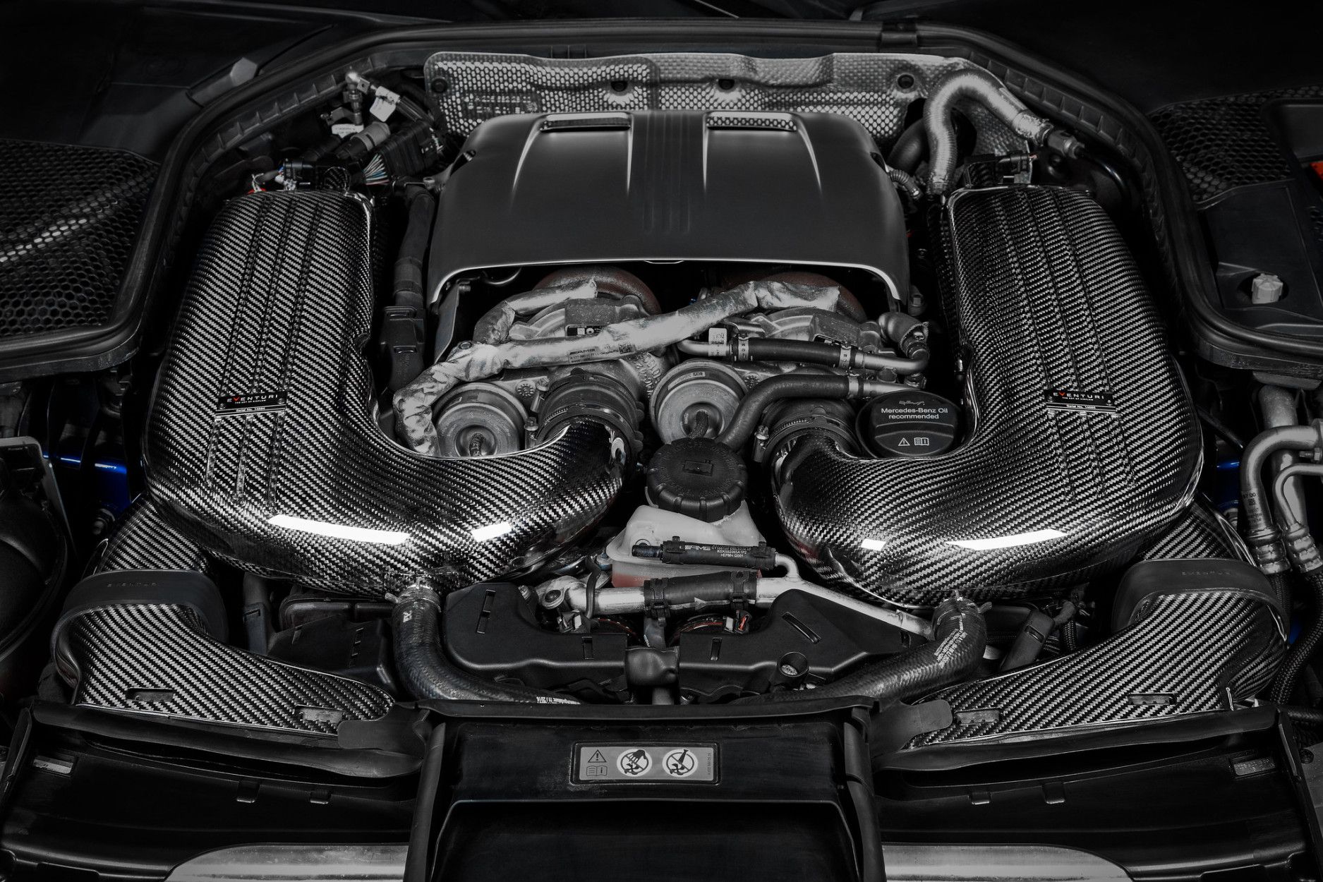 Eventuri Carbon Ansaugsystem für Mercedes W205 C63(S) AMG (5) 