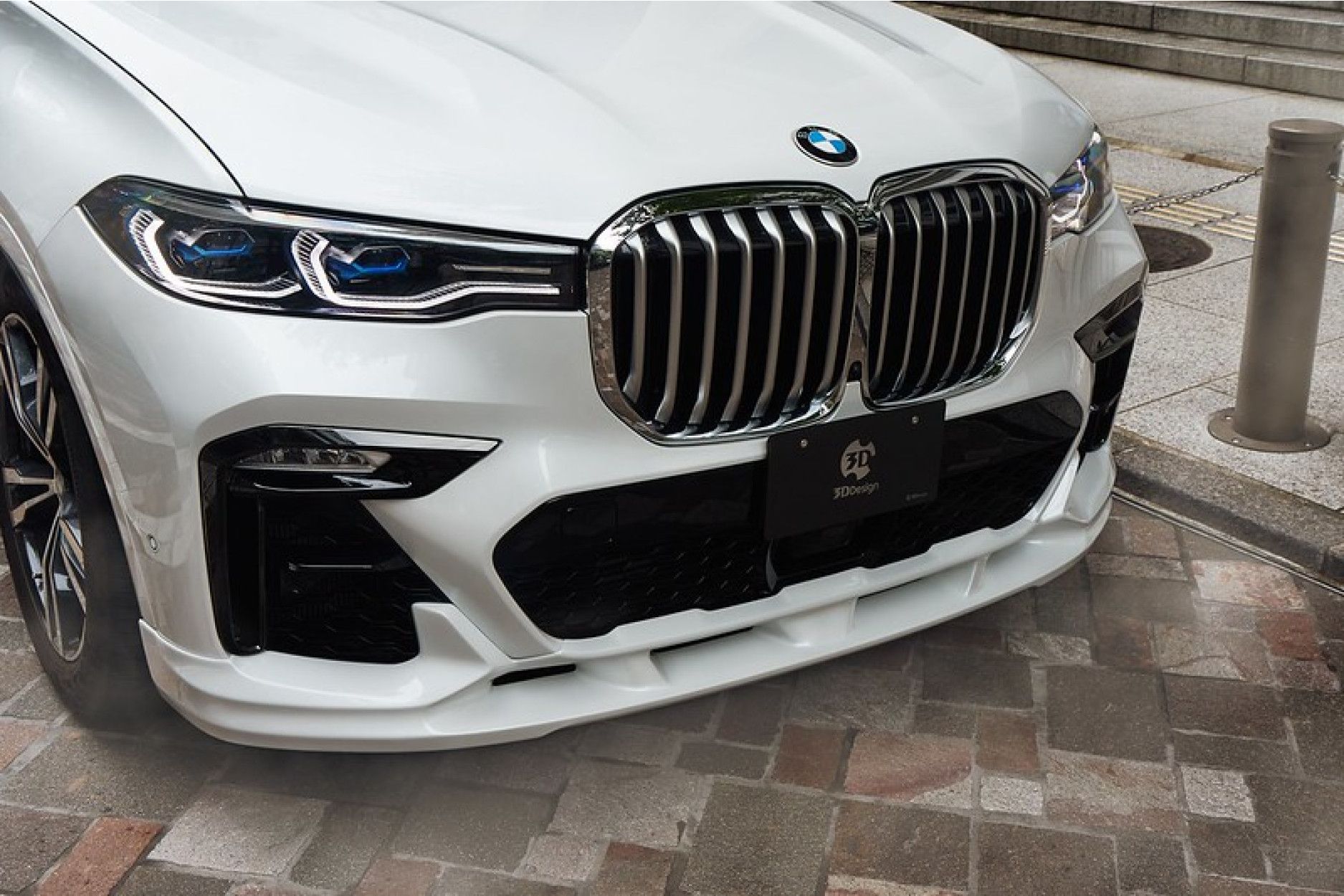 3DDesign PUR Frontlip fitting for BMW G07 X7 M-Sport and M50i (4) 