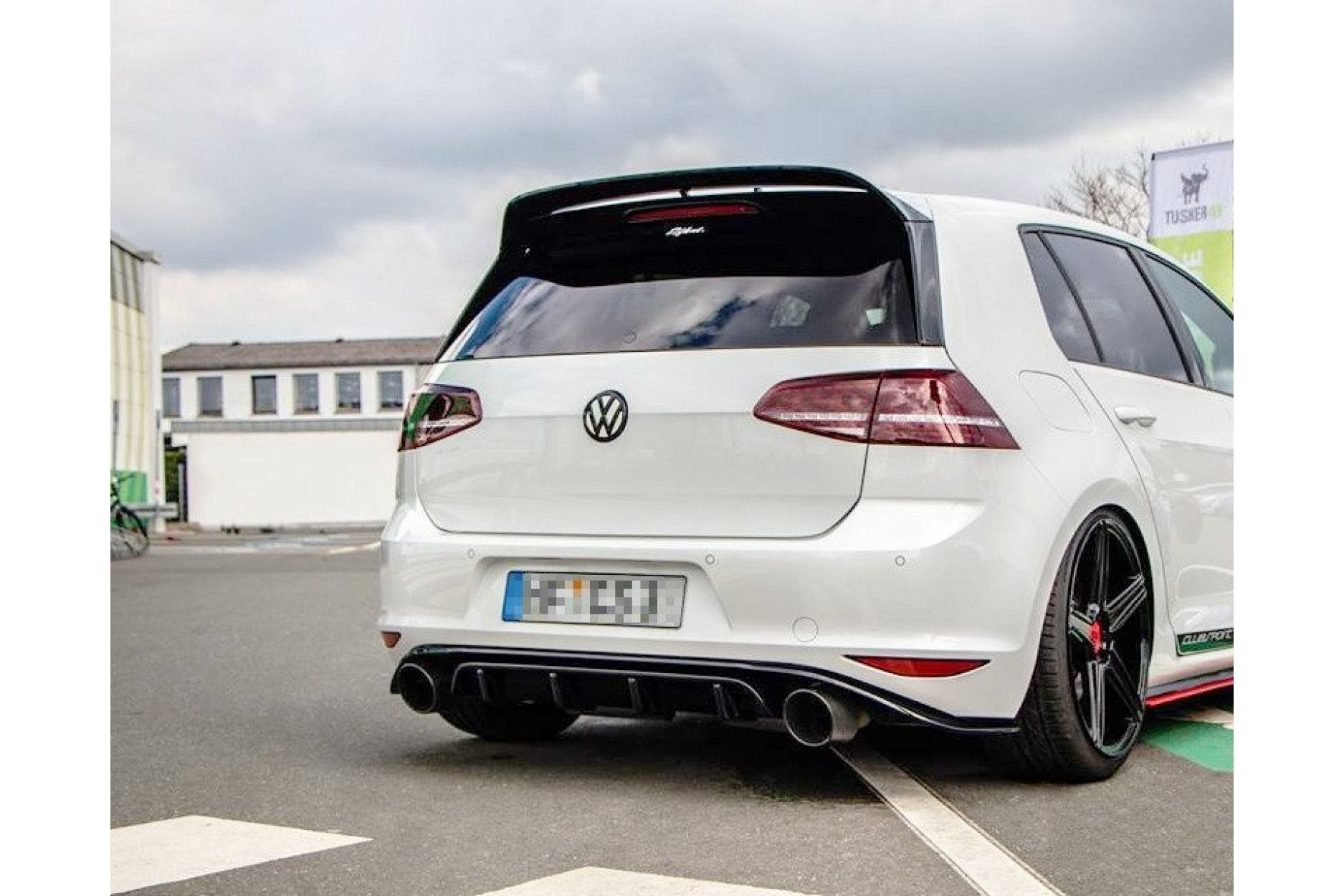Maxtondesign Diffusor für Volkswagen Golf MK7|Golf 7 GTI Clubsport schwarz hochglanz