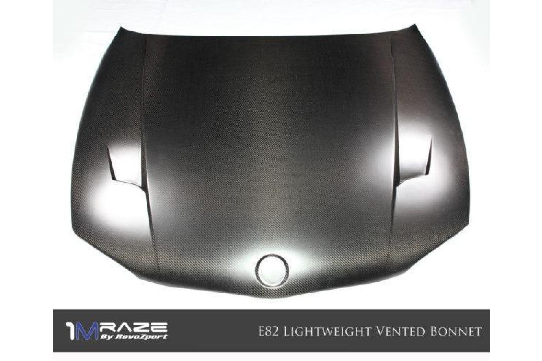 RevoZport Carbon hood for BMW 1er E82 1M