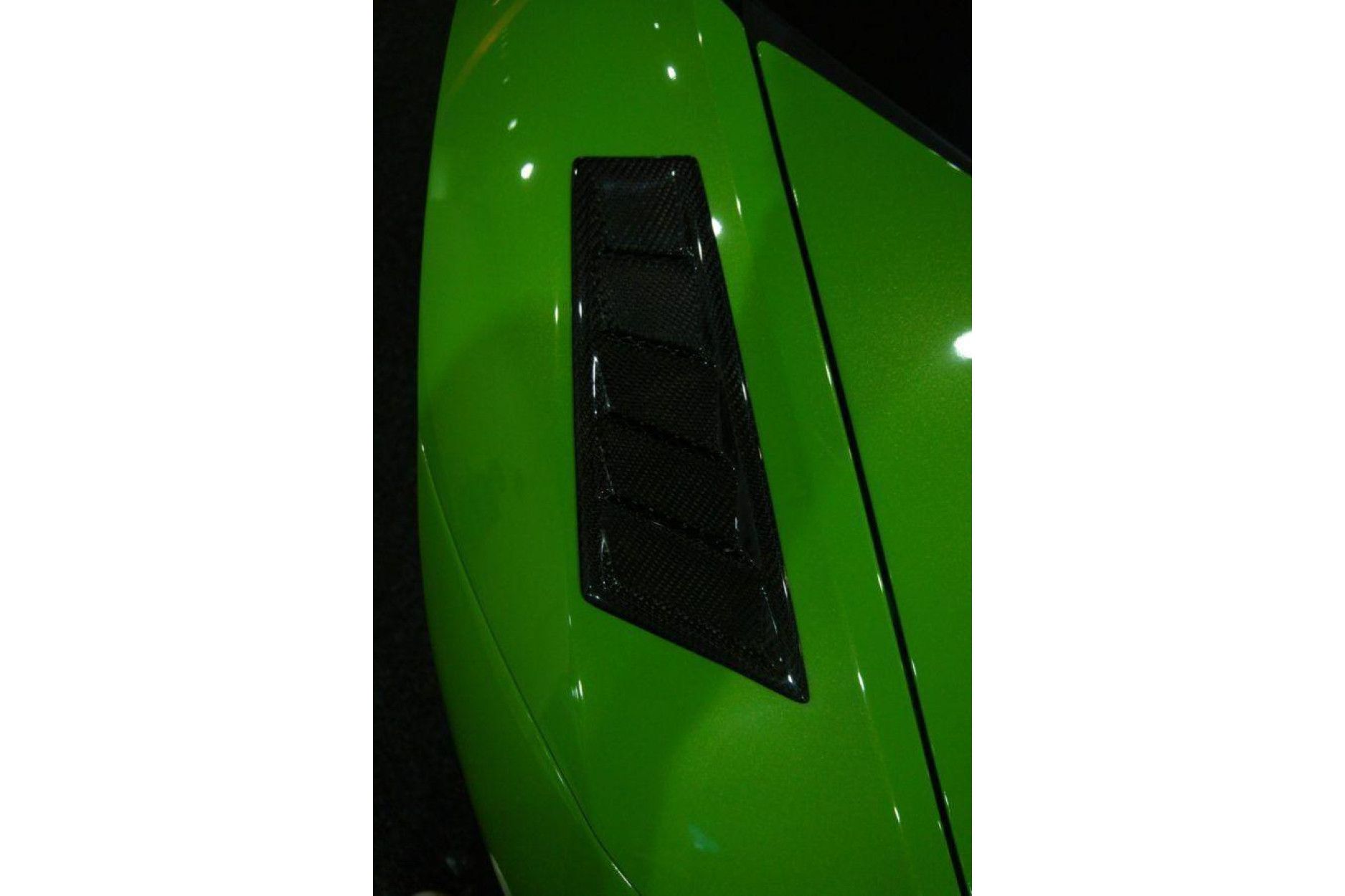 RevoZport Carbon fender vents for Lamborghini Huracan "Razmig" (4) 
