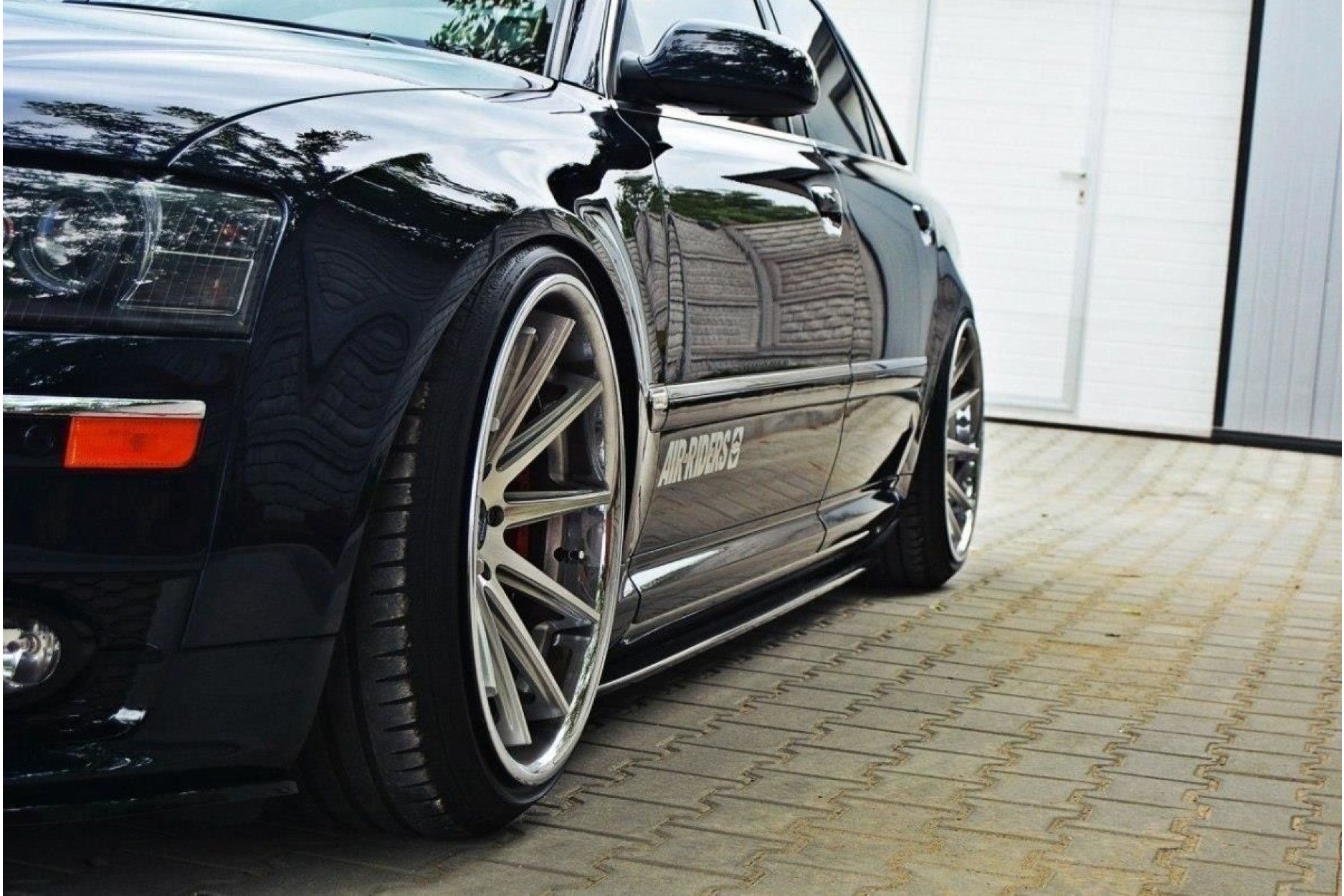 Maxton Design ABS Seitenschweller für Audi A8 D3 S8 schwarz hochglanz (2) 