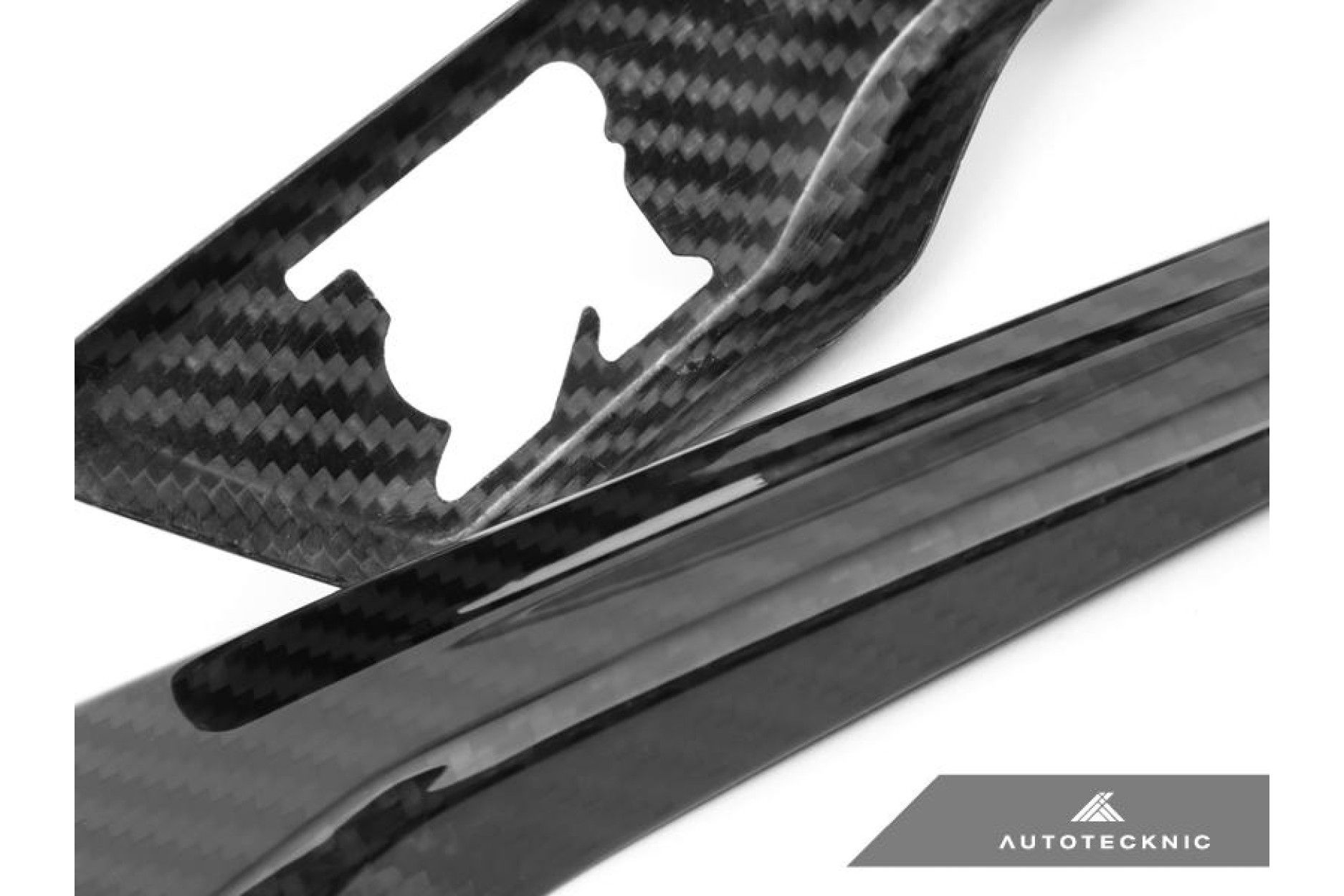 Autotechnic Dry Carbon Kotflügelblenden für Nissan R35 GT-R 2015+ (3) 