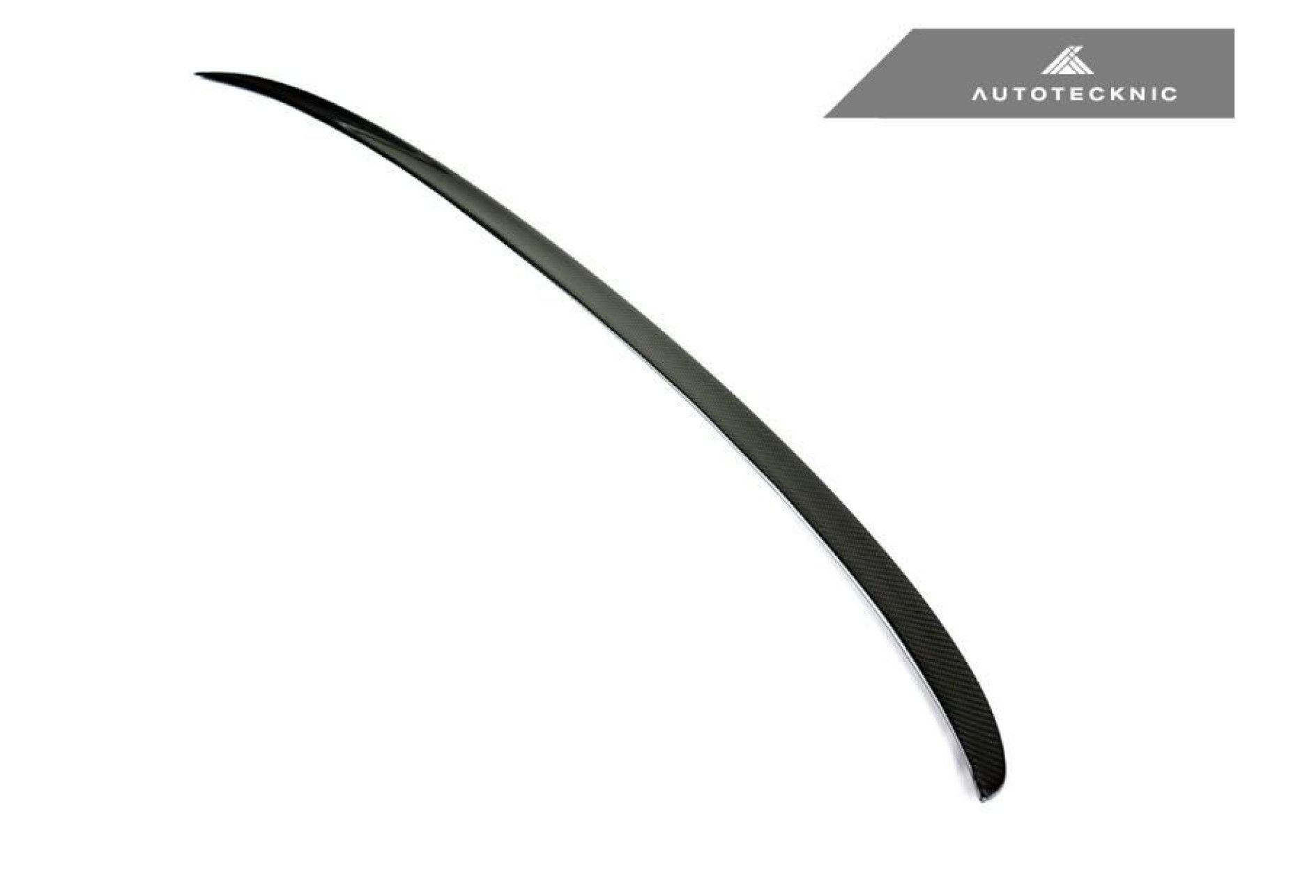 This AutoTecknic carbon trunk lip spoiler is made to fit both the G30 5er-Series and the F90 M5. Skillfully crafted with 3K twill weave carbon fiber, this spoiler will fit onto the G30 5er-Series or t