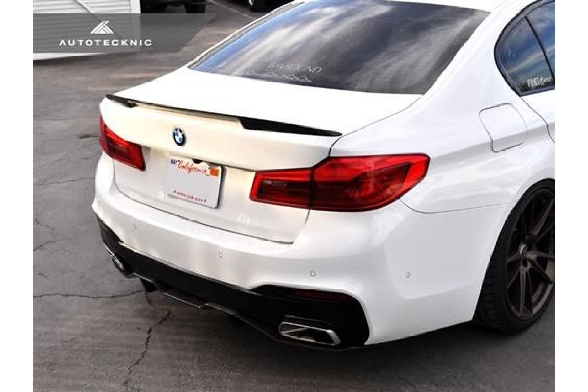 AutoTecknic Competition Extended-Kick Carbon Fiber Trunk Spoiler - G30 5er-Series Sedan