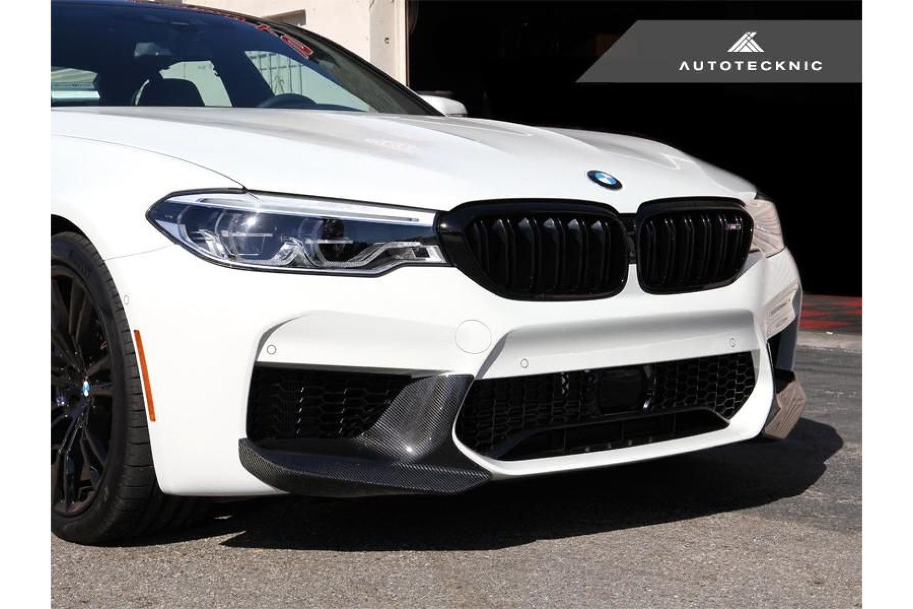 AutoTecknic Replacement Glazing Black Front Grilles Surrounds - F90 M5 (6) 