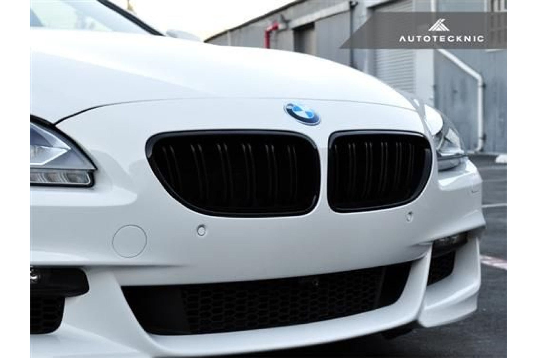 AutoTecknic Glazing Black Front Grille - F12/F13 6 Series (2) 