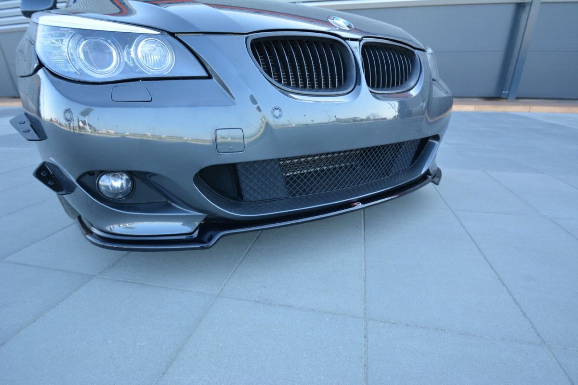 Maxton Design ABS Frontlippe für BMW 5er E60E61 M-Paket schwarz hochglanz  - buy online at CFD