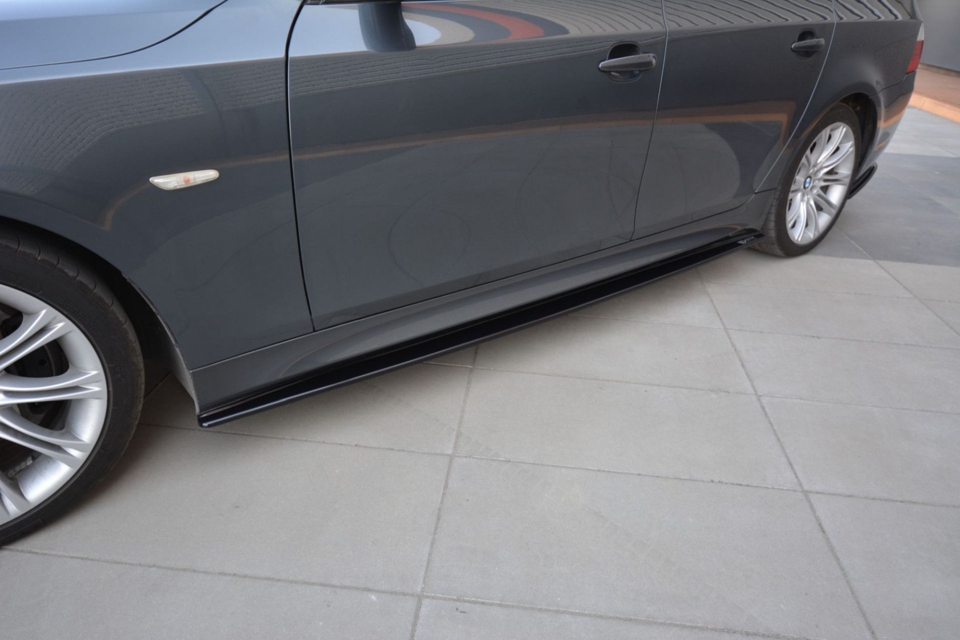 Maxton Design ABS Seitenschweller für BMW 5er E60|E61 M-Paket schwarz  hochglanz