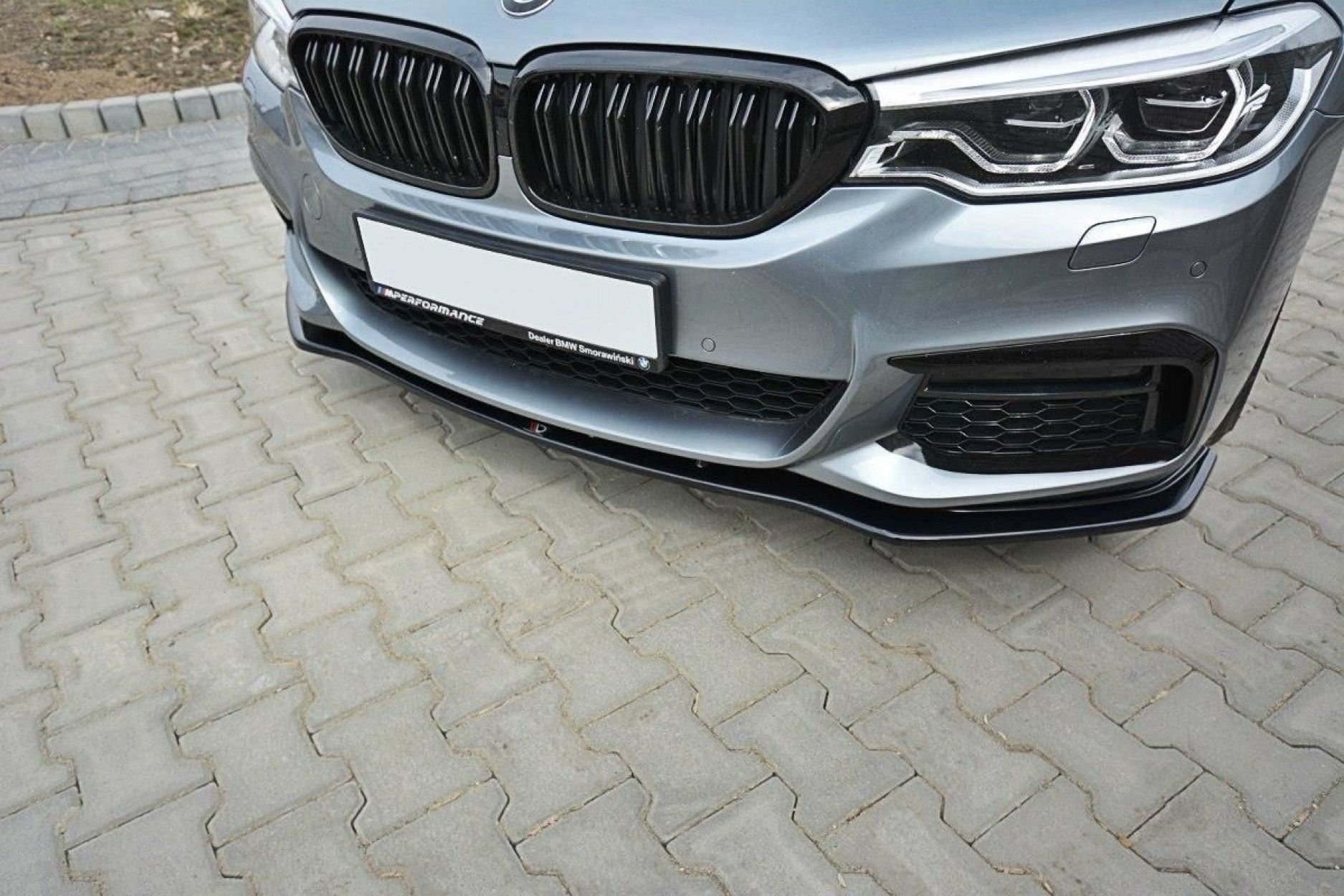 Maxton Design ABS Frontlippe V.1 für BMW 5er G30|G31 M-Paket schwarz hochglanz (2) 