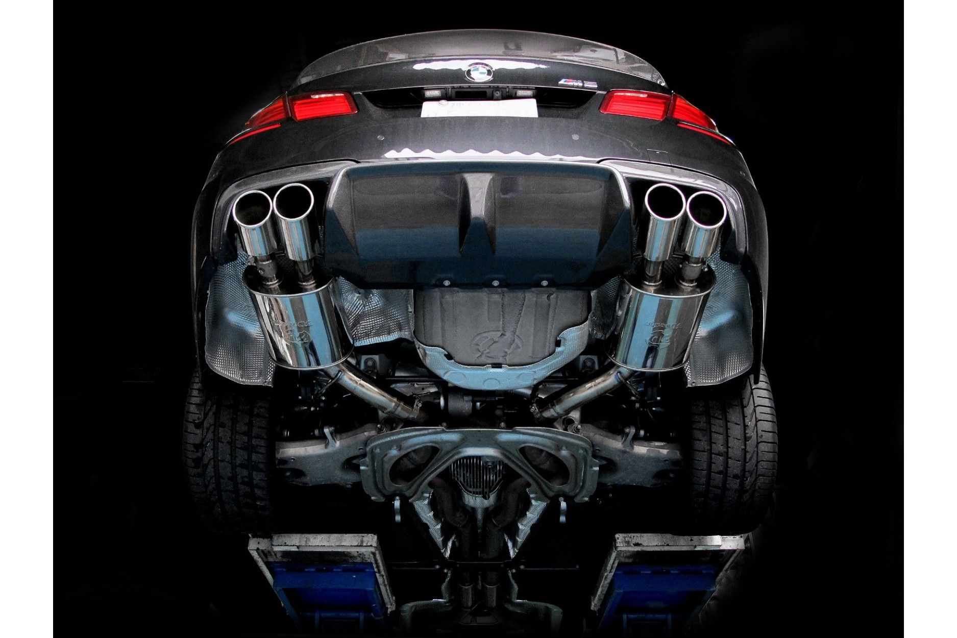 3Ddesign carbon diffuser fitting for BMW 5 Series F10 M5 (5) 
