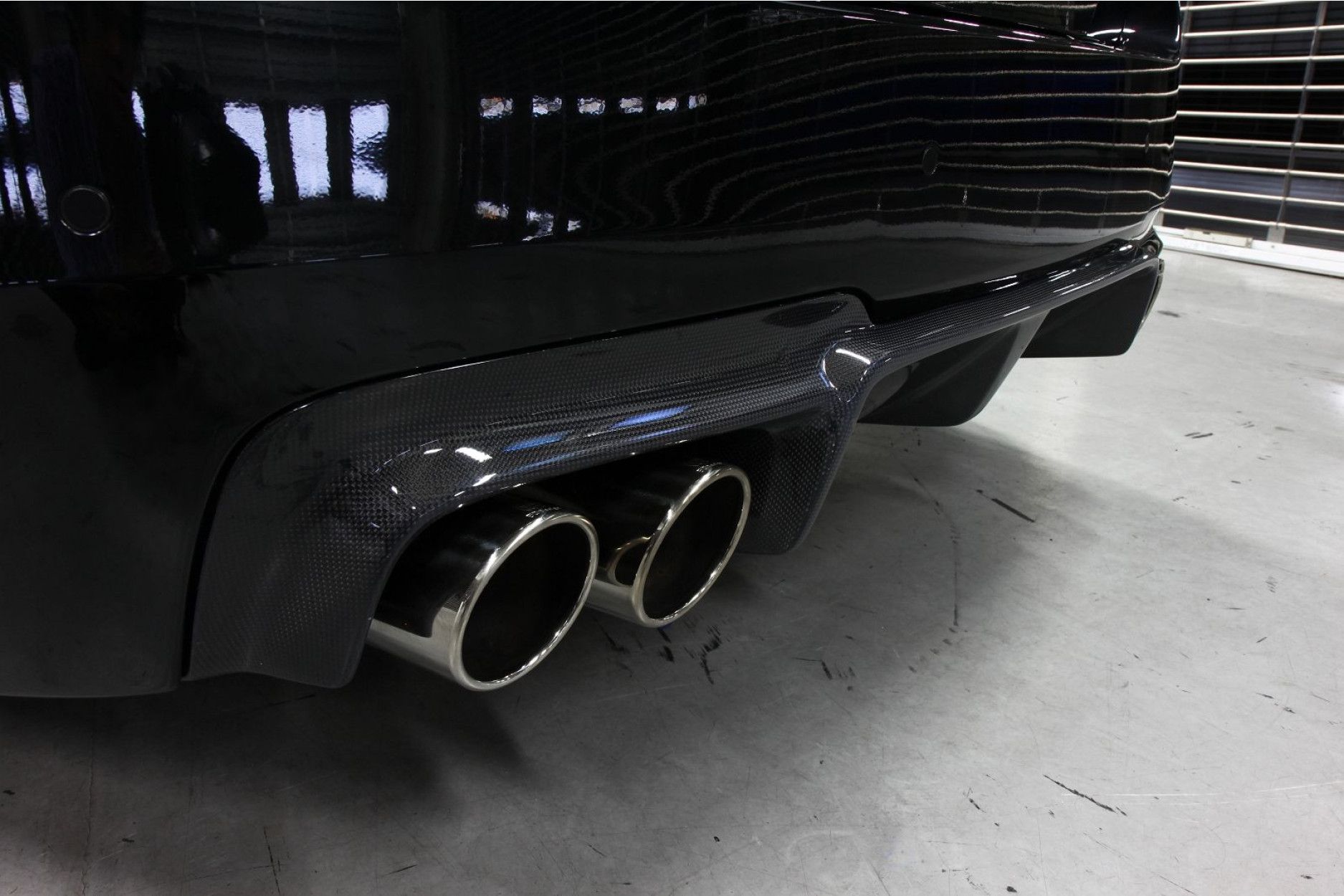 3Ddesign carbon diffuser fitting for BMW 5 Series F10 M5 (2) 