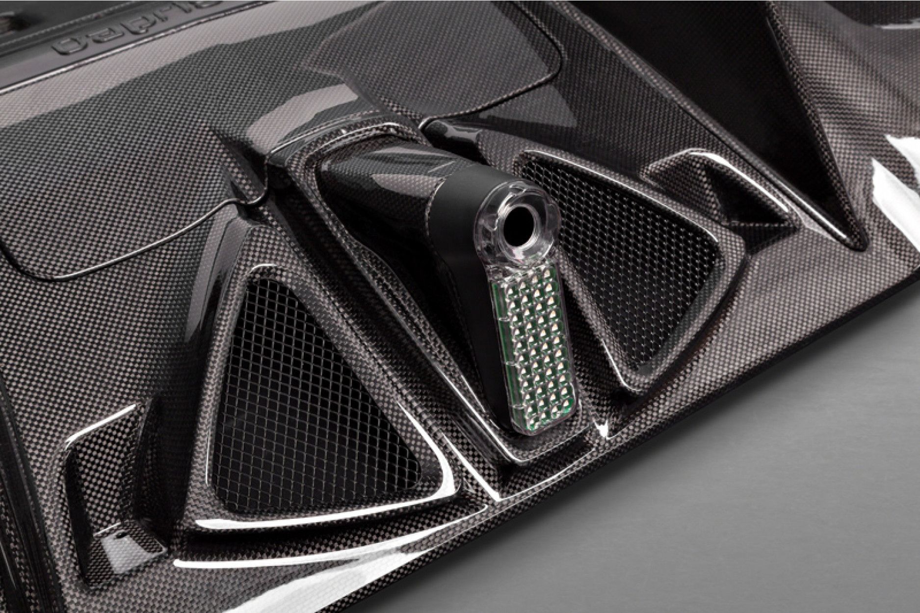 Capristo Carbon diffuser for Ferrari 488 GTB 488 GTS (3) 