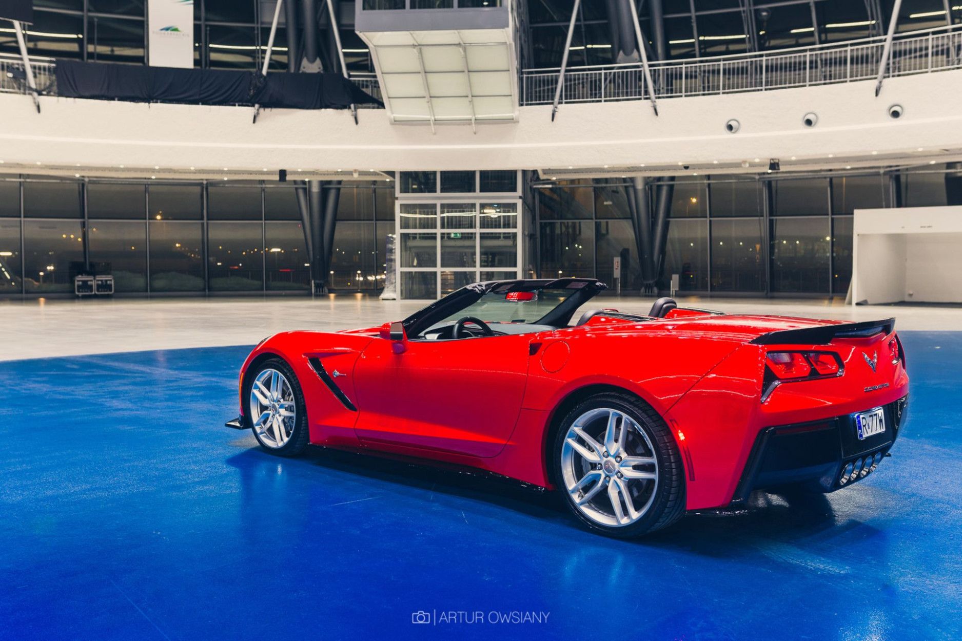 Maxton Design ABS Diffusor Seiten Eerwiterungen Flaps für Chevrolet Corvette C7 schwarz hochglanz (2) 