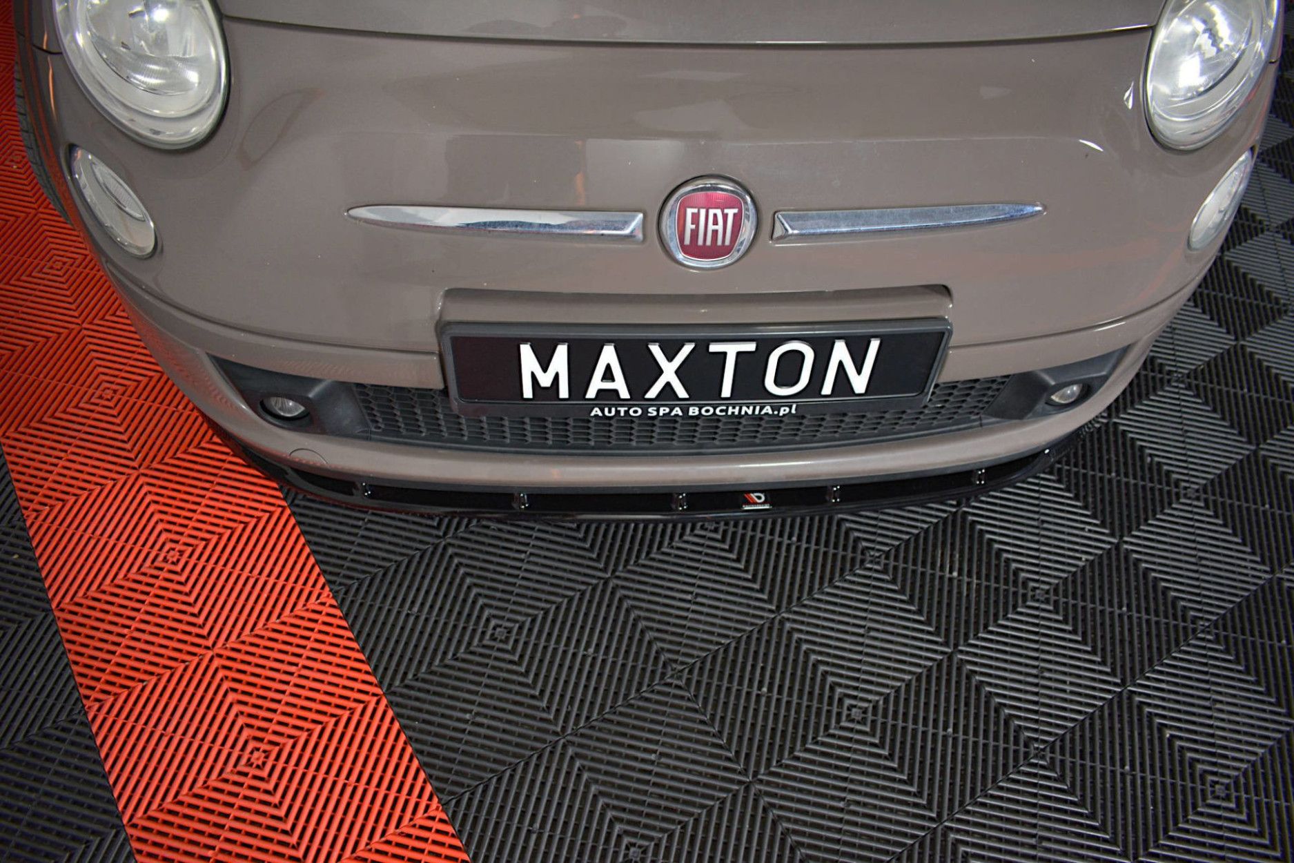 Maxton Design ABS Frontlippe V.1 für Fiat 500 Vorfacelift Schrägheck schwarz hochglanz (2) 