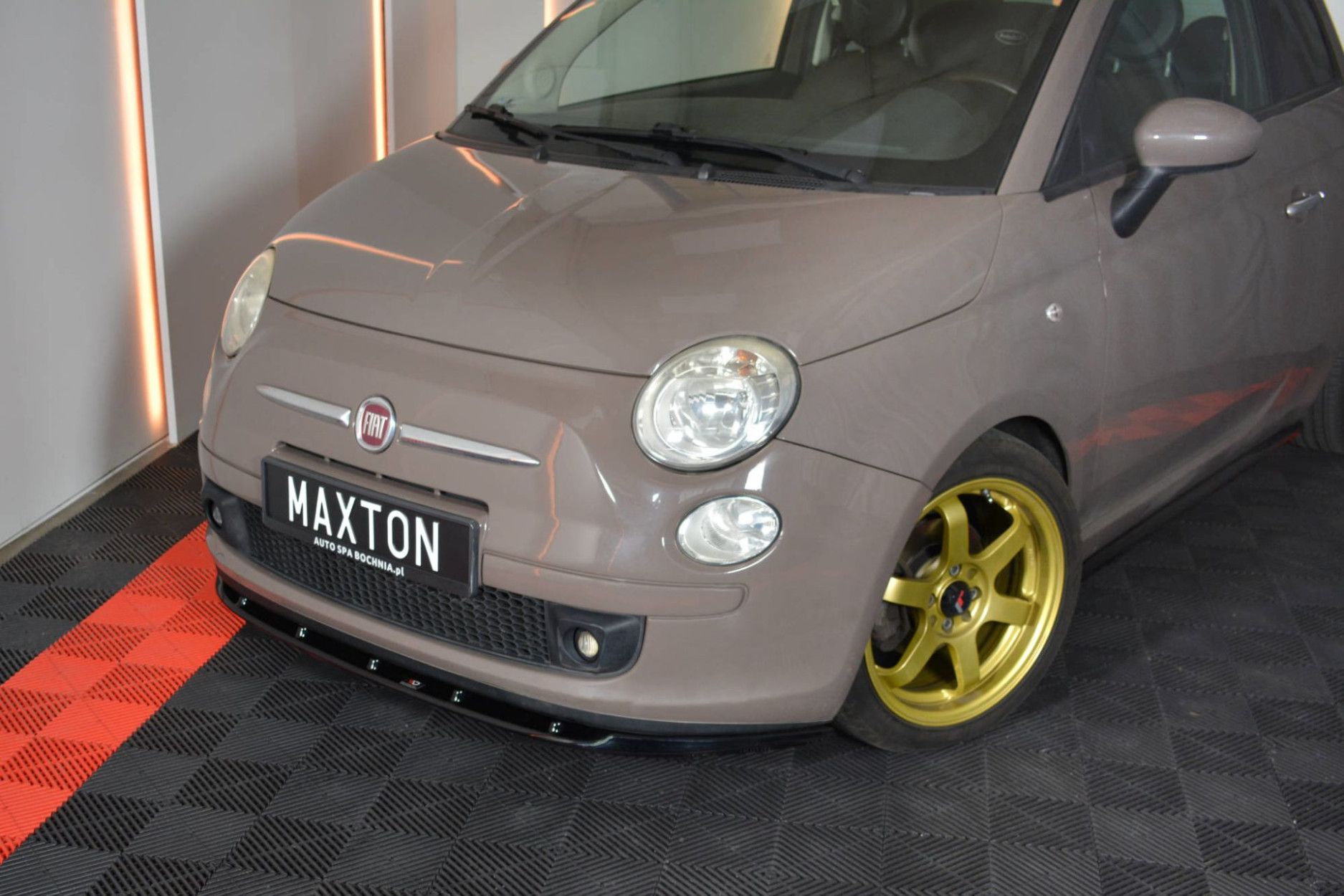 Maxton Design ABS Frontlippe V.1 für Fiat 500 Vorfacelift Schrägheck schwarz hochglanz (4) 