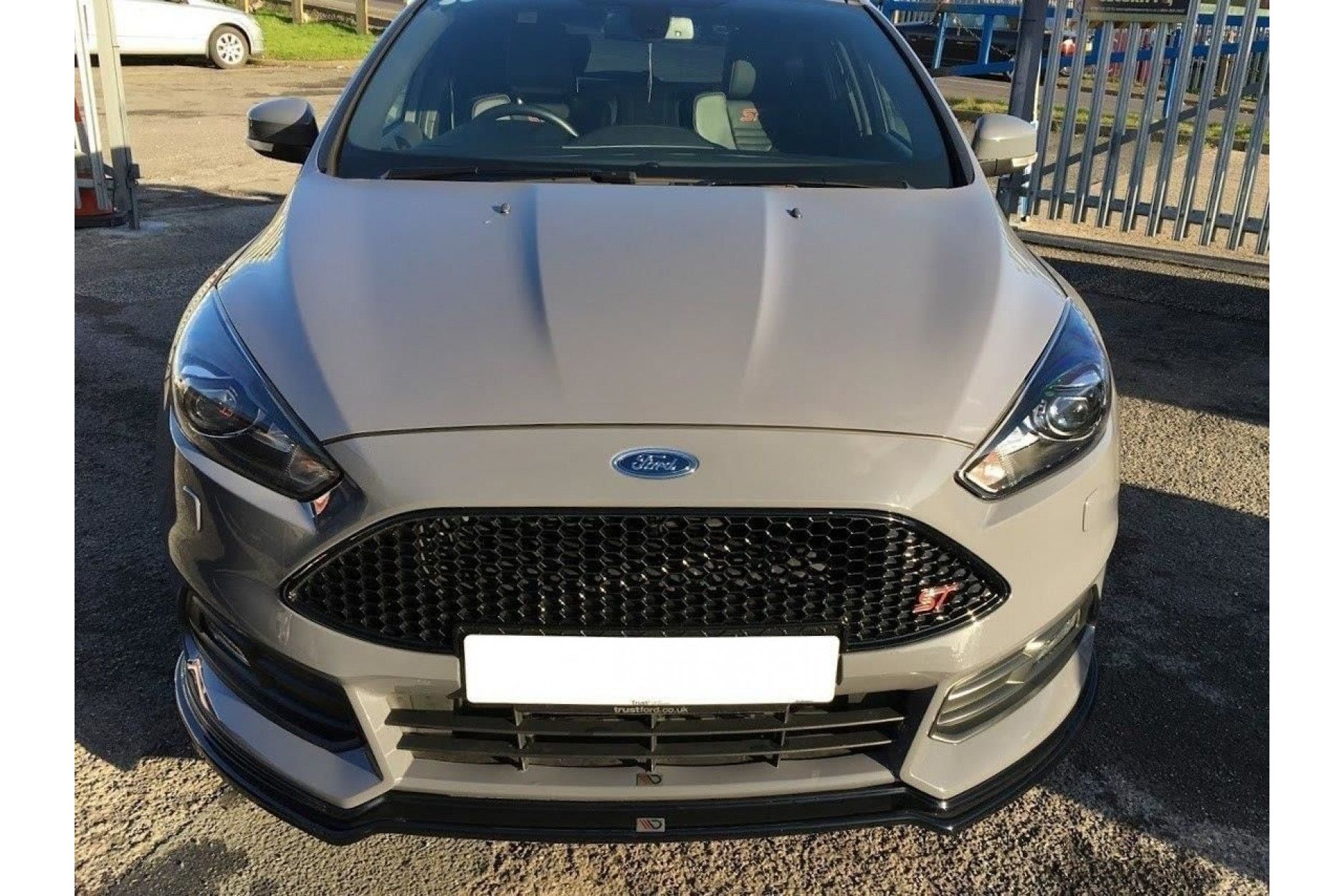 Maxton Design ABS Frontlippe V.3 für Ford Focus MK3 ST|RS Facelift schwarz hochglanz (4) 