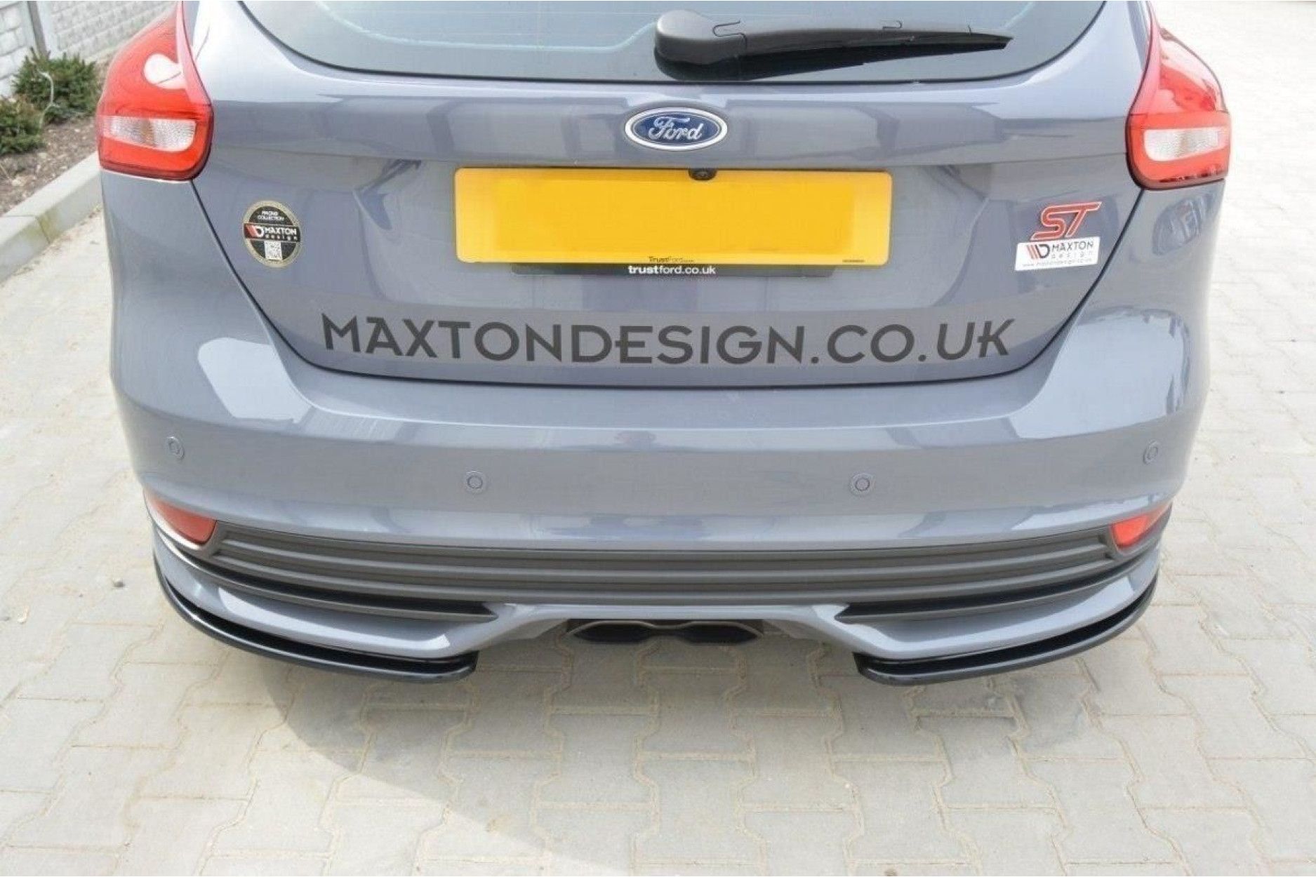 Maxton Design ABS Diffusor Seiten Eerwiterungen Flaps für Ford Focus MK3 ST|RS Facelift schwarz hochglanz (3) 