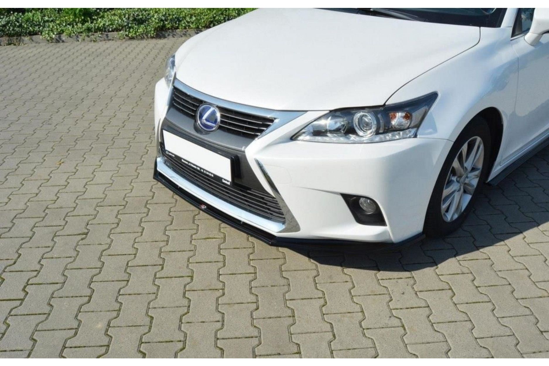 Maxton Design ABS Frontlippe V.1 für Lexus CT MK1 Facelift schwarz hochglanz (3) 
