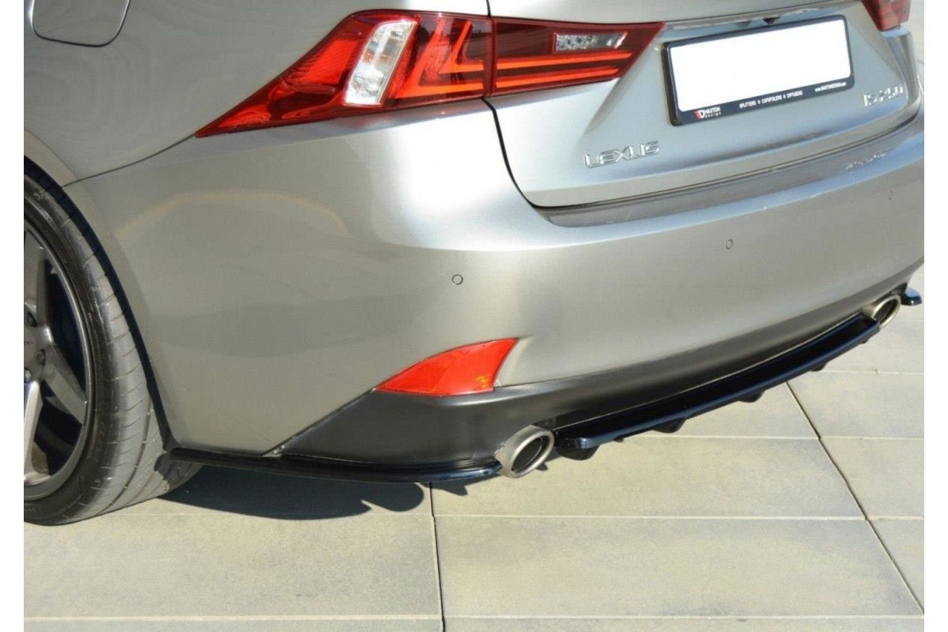 Maxton Design ABS Diffusor Seiten Eerwiterungen Flaps für Lexus IS MK3 schwarz hochglanz (3) 