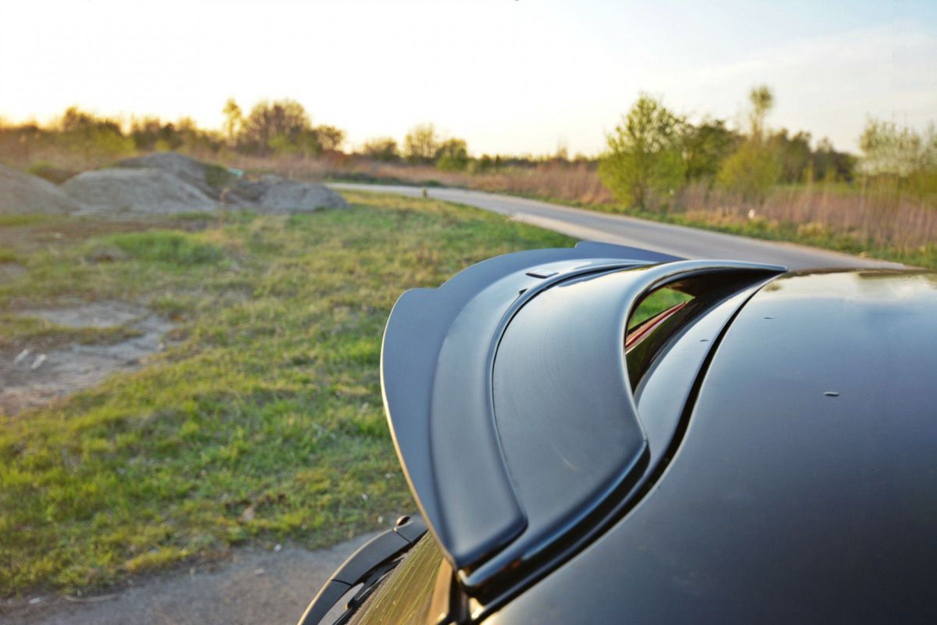 Maxton Design ABS Spoiler Aufsatz für Mini Cooper R53 S|JCW schwarz hochglanz (2) 