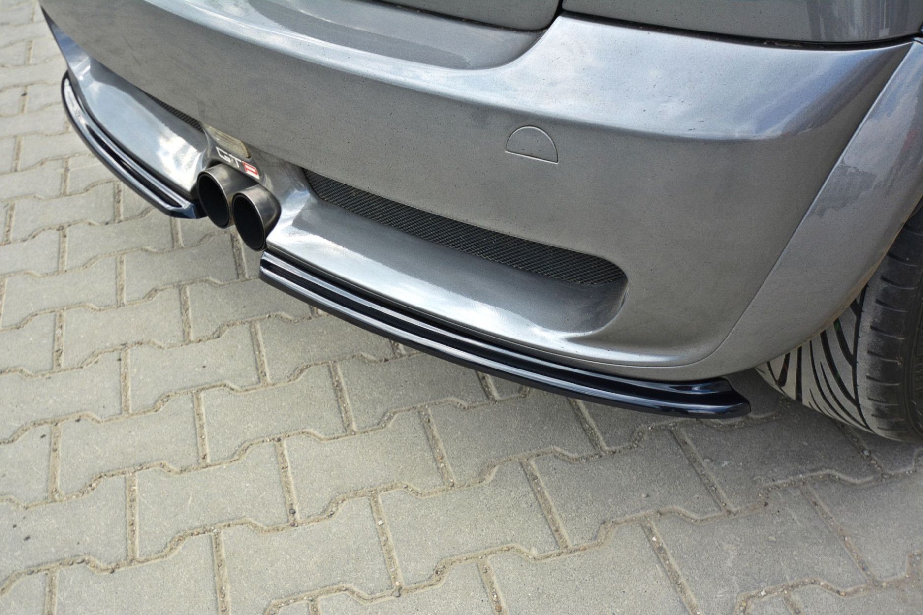 Maxton Design ABS Diffusor Seiten Eerwiterungen Flaps für Mini Cooper R53 S|JCW schwarz hochglanz (2) 