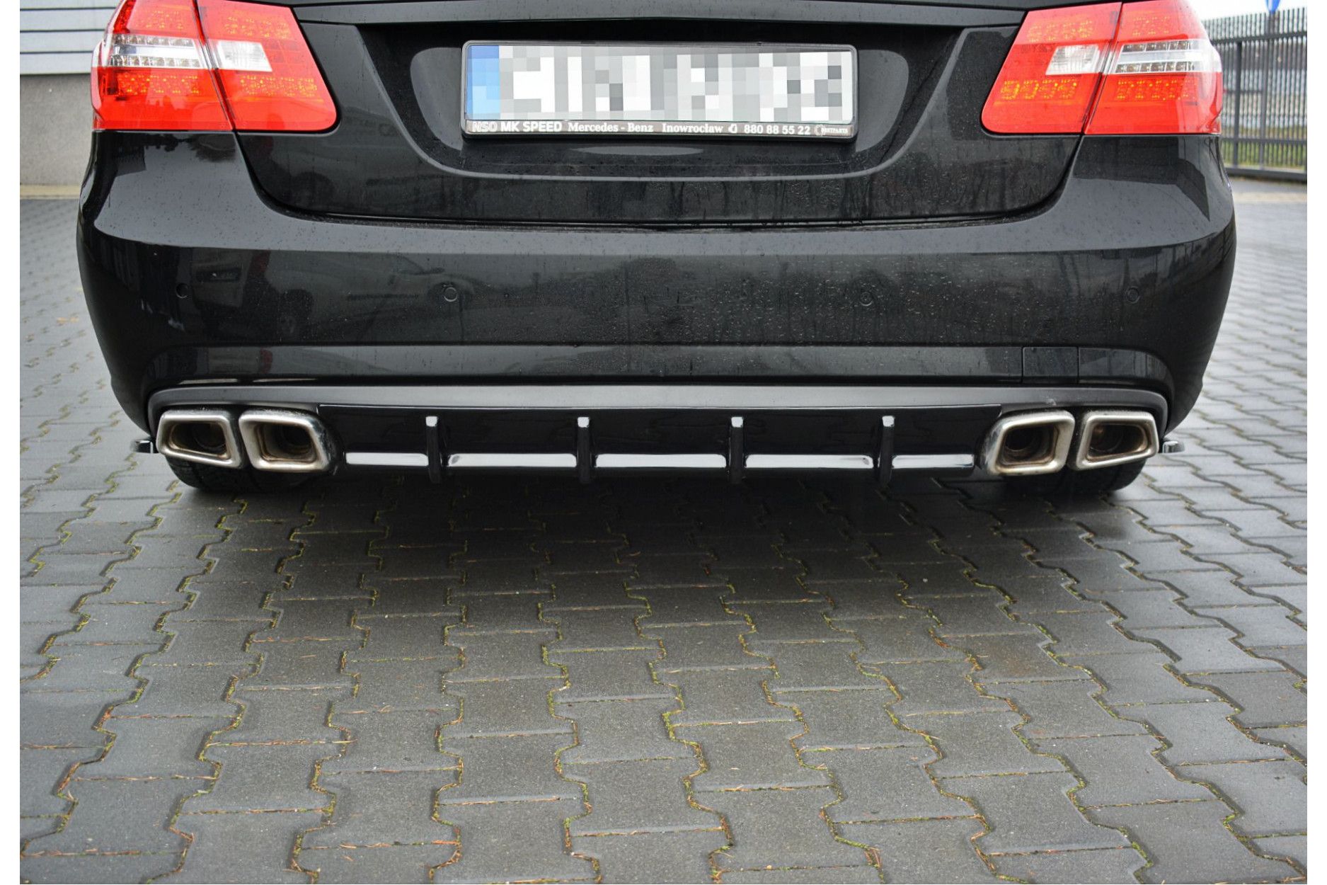Maxton Design ABS Diffusor für Mercedes Benz E-Klasse W212 AMG AMG Paket schwarz hochglanz (3) 